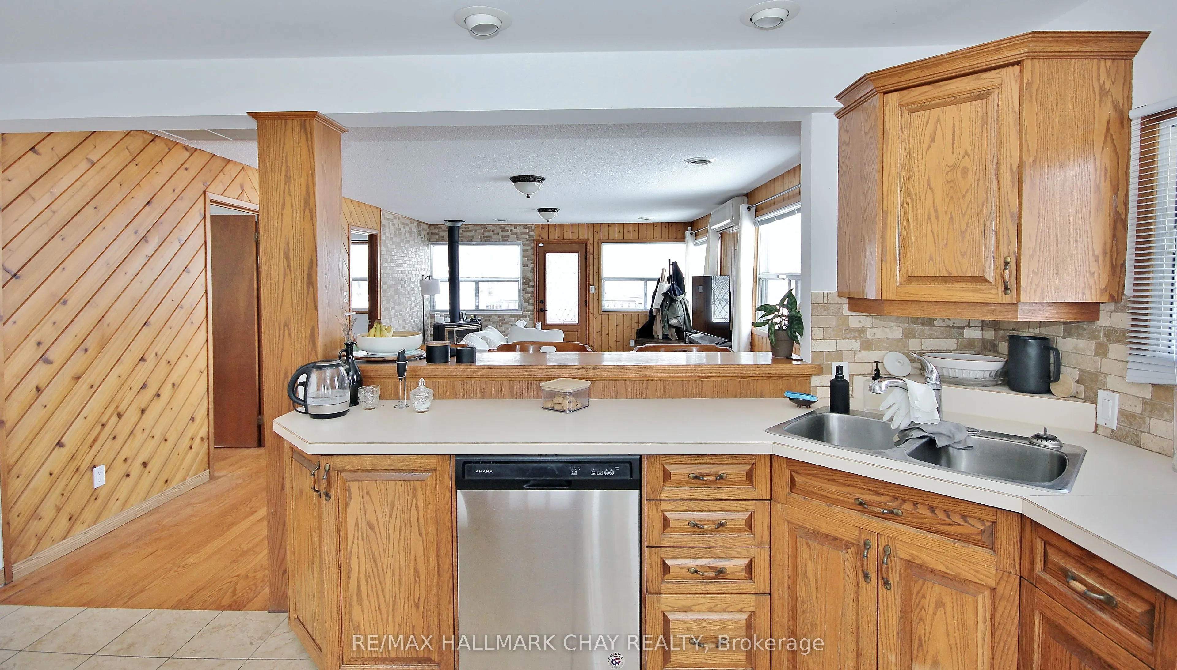 1099 Poplar Drive