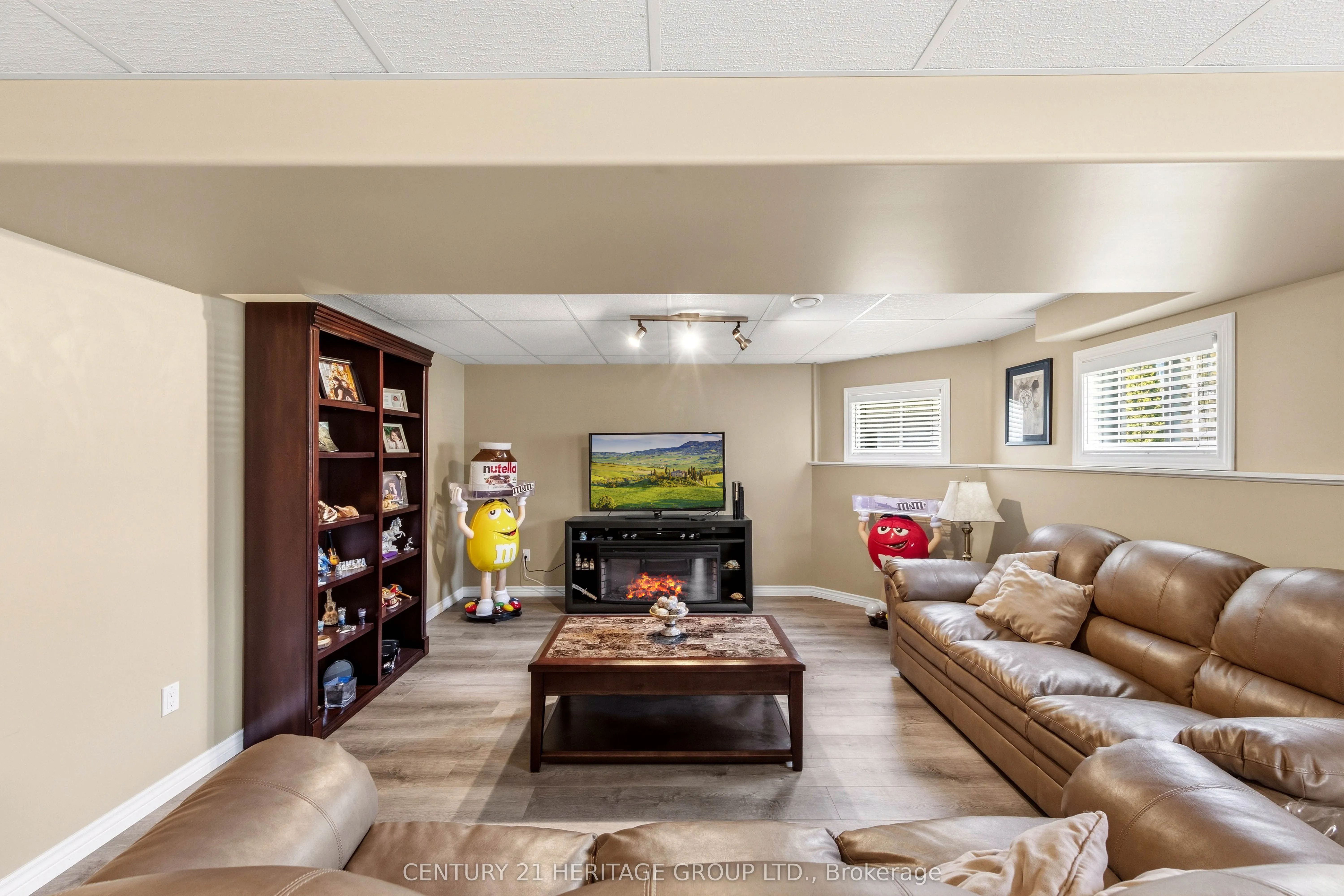 27 Creek Drive