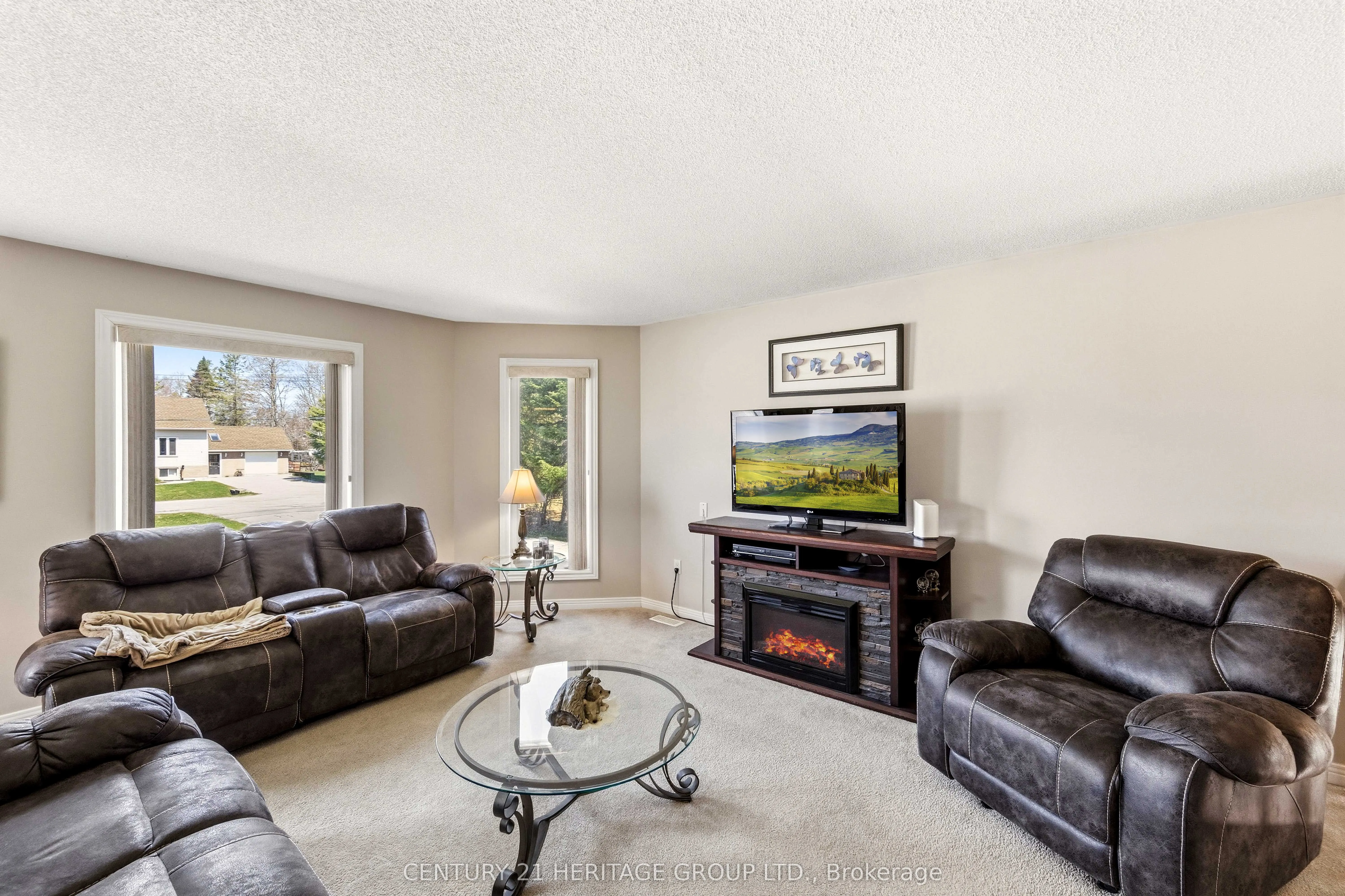 27 Creek Drive
