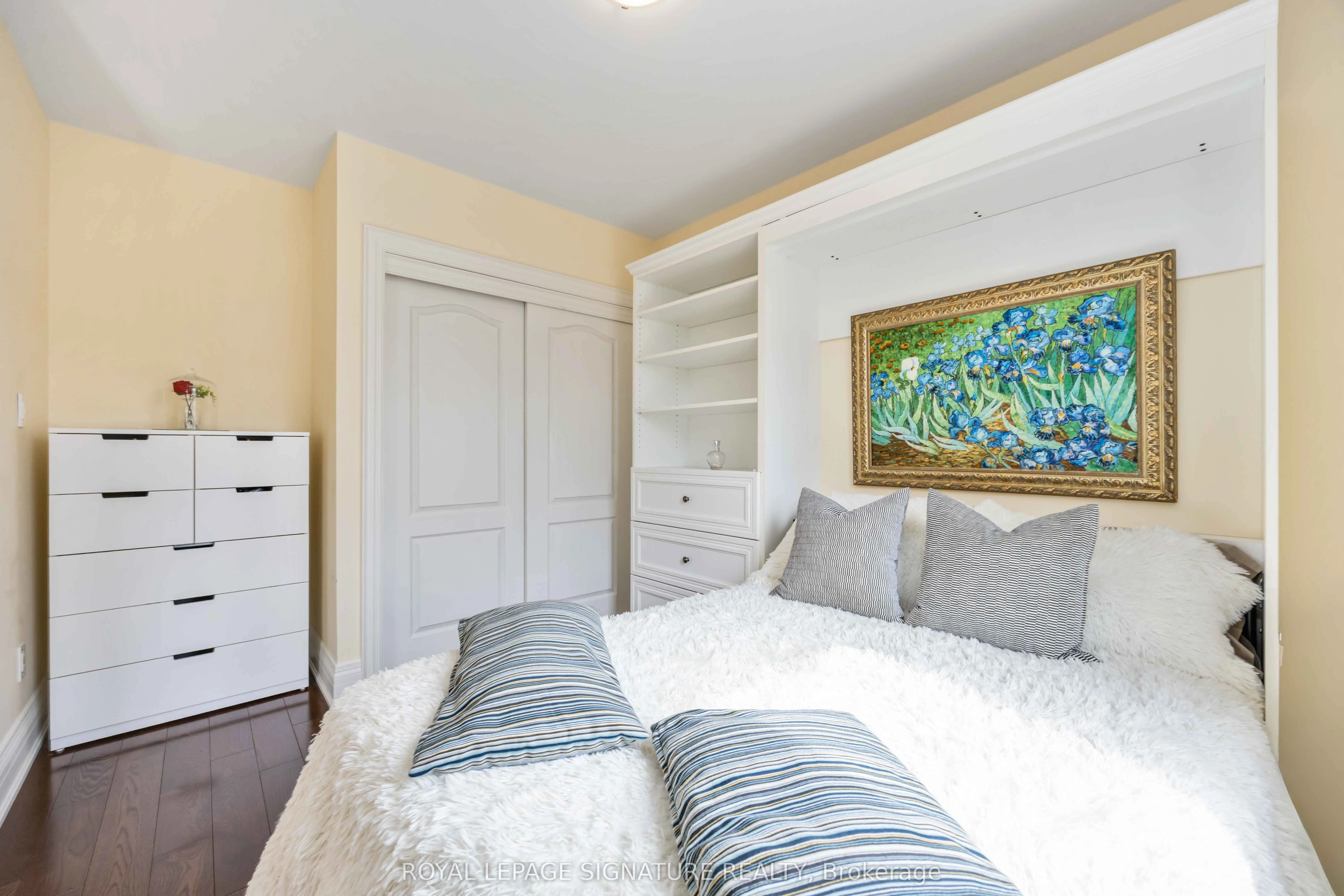 35 Rainbow Drive