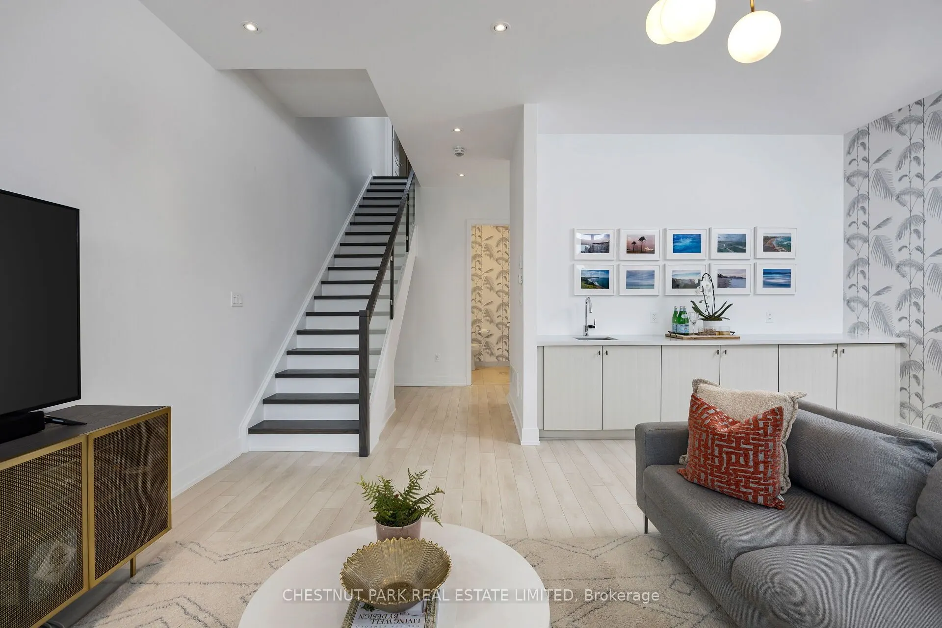 3718 Mangusta Court