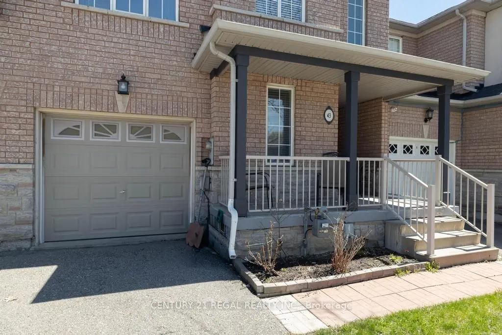 43 Waterton Crescent