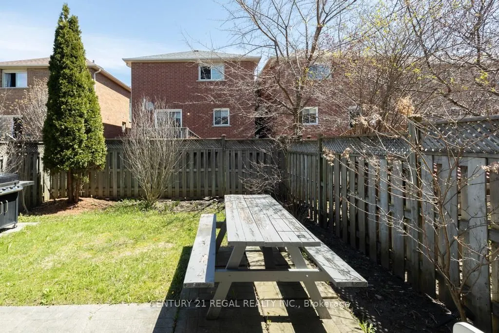 43 Waterton Crescent