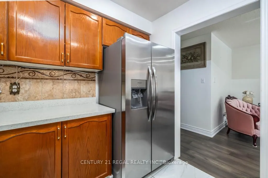 43 Waterton Crescent