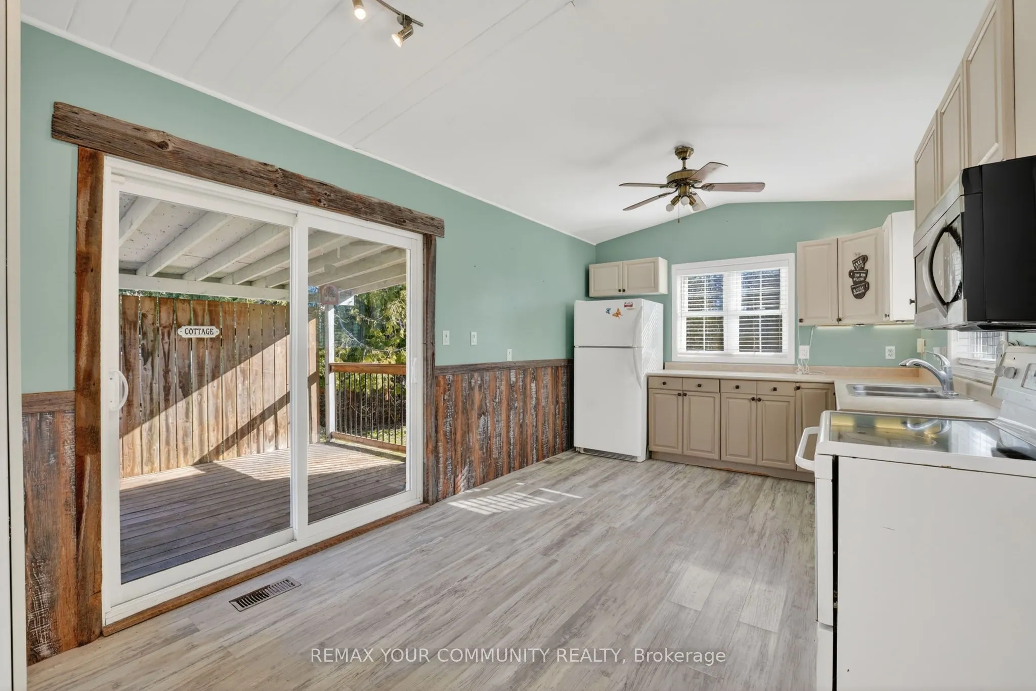 3816 30th Side Road