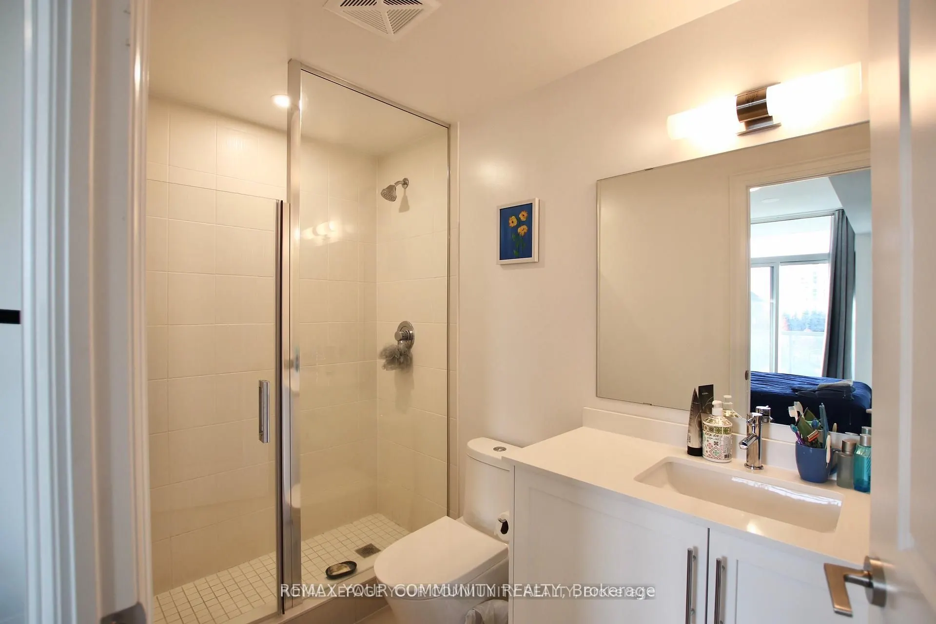 20 Gatineau Drive #404