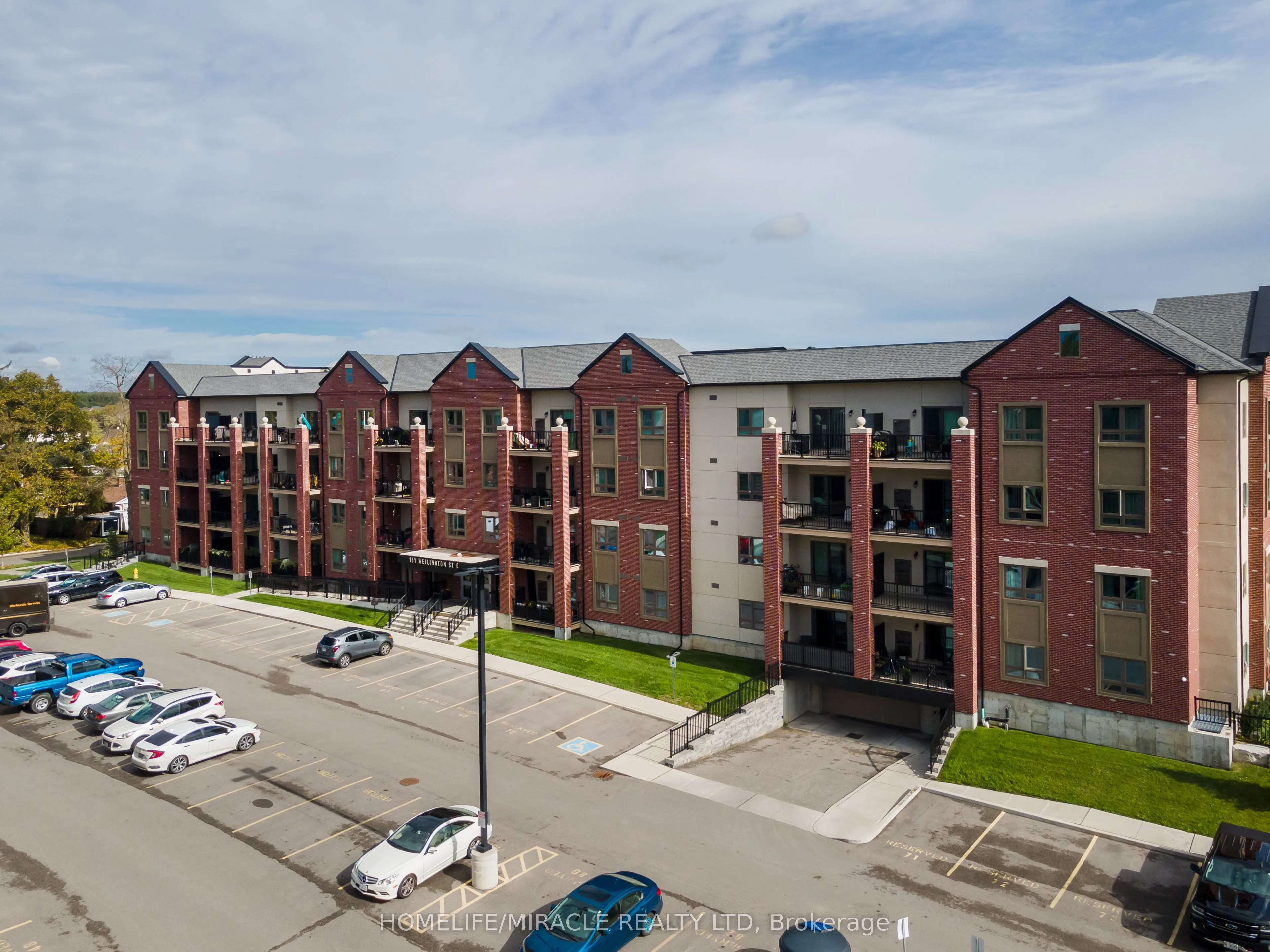 161 Wellington Street E #304