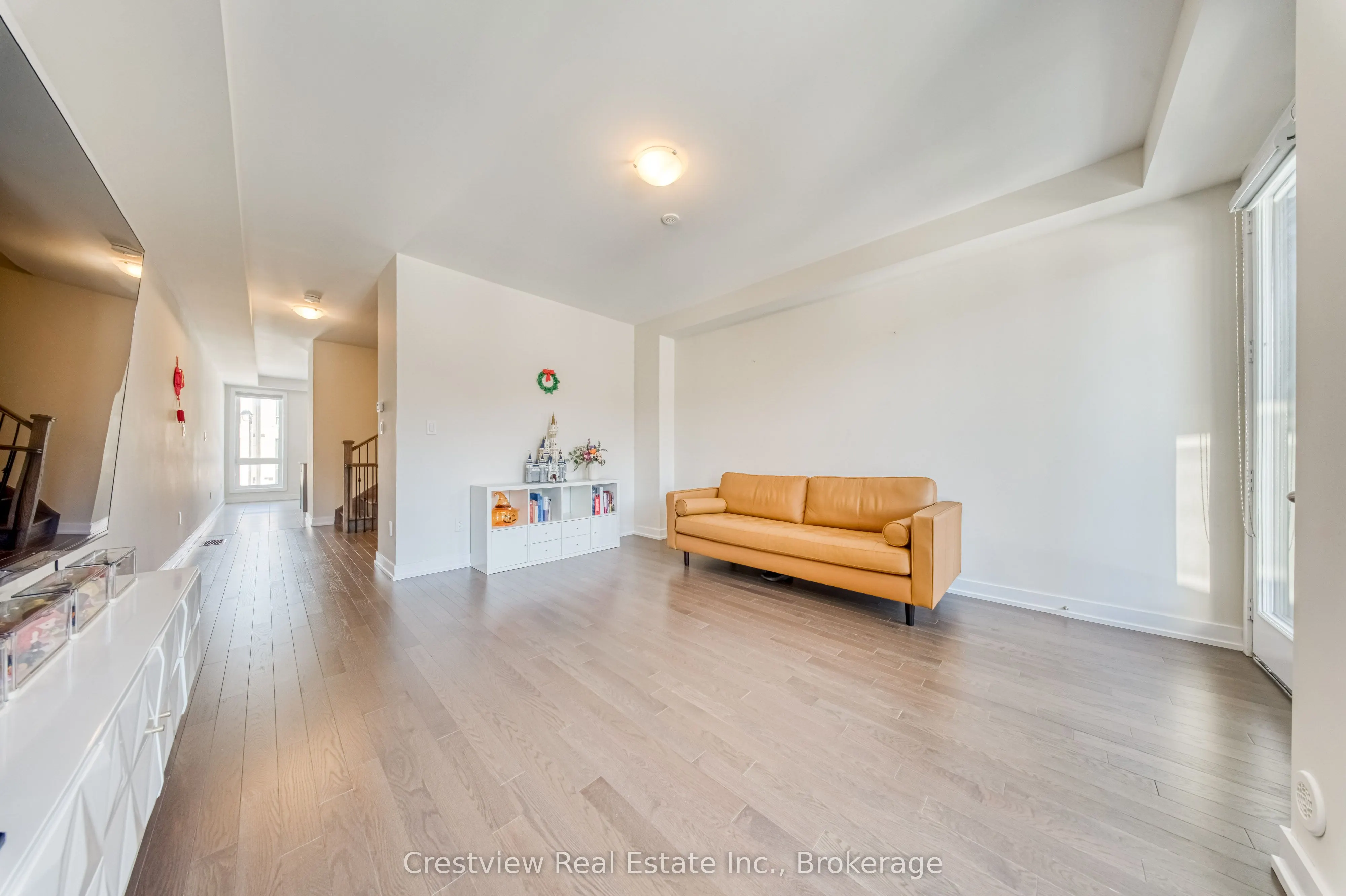 84 Stauffer Crescent