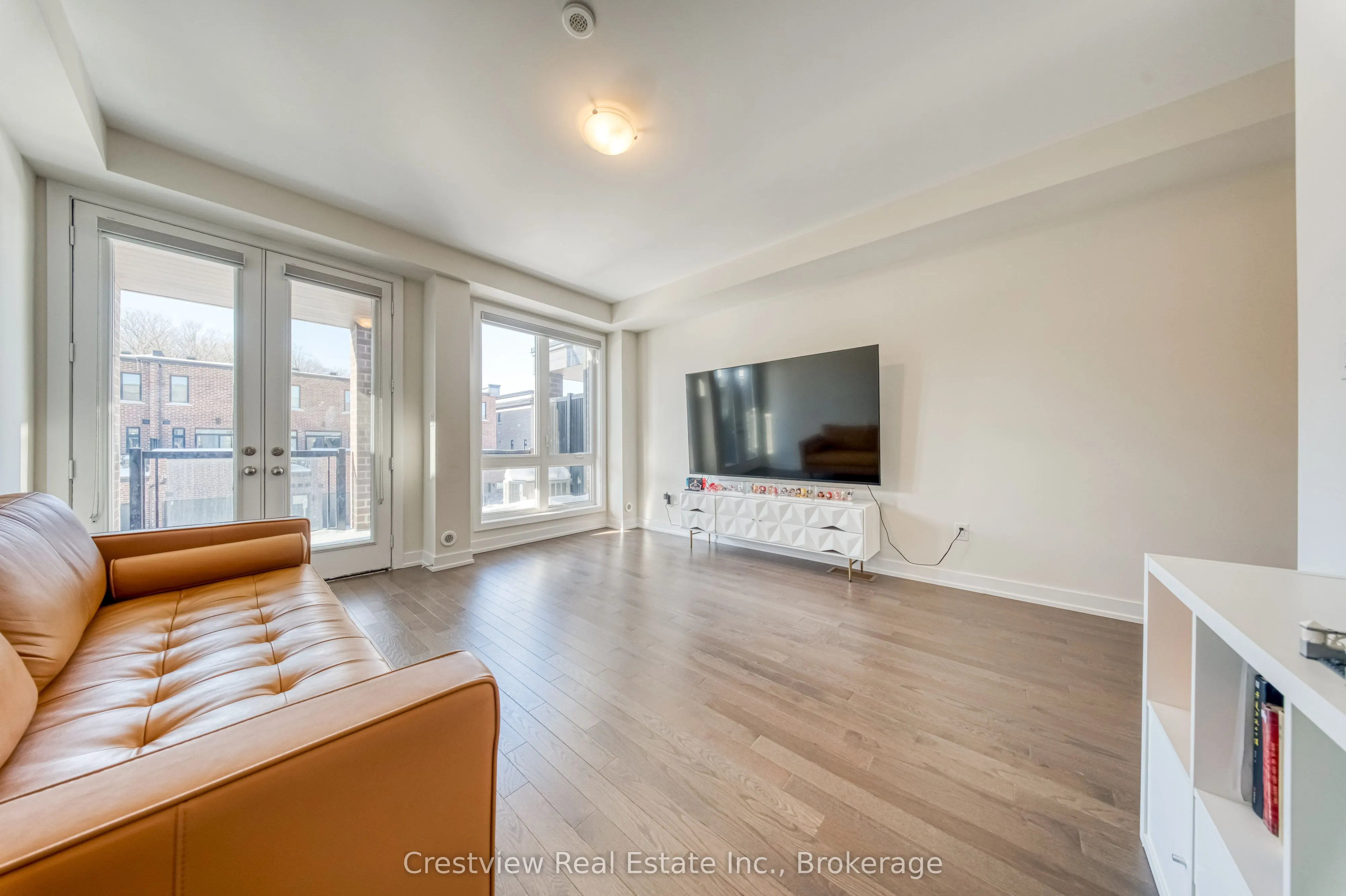 84 Stauffer Crescent
