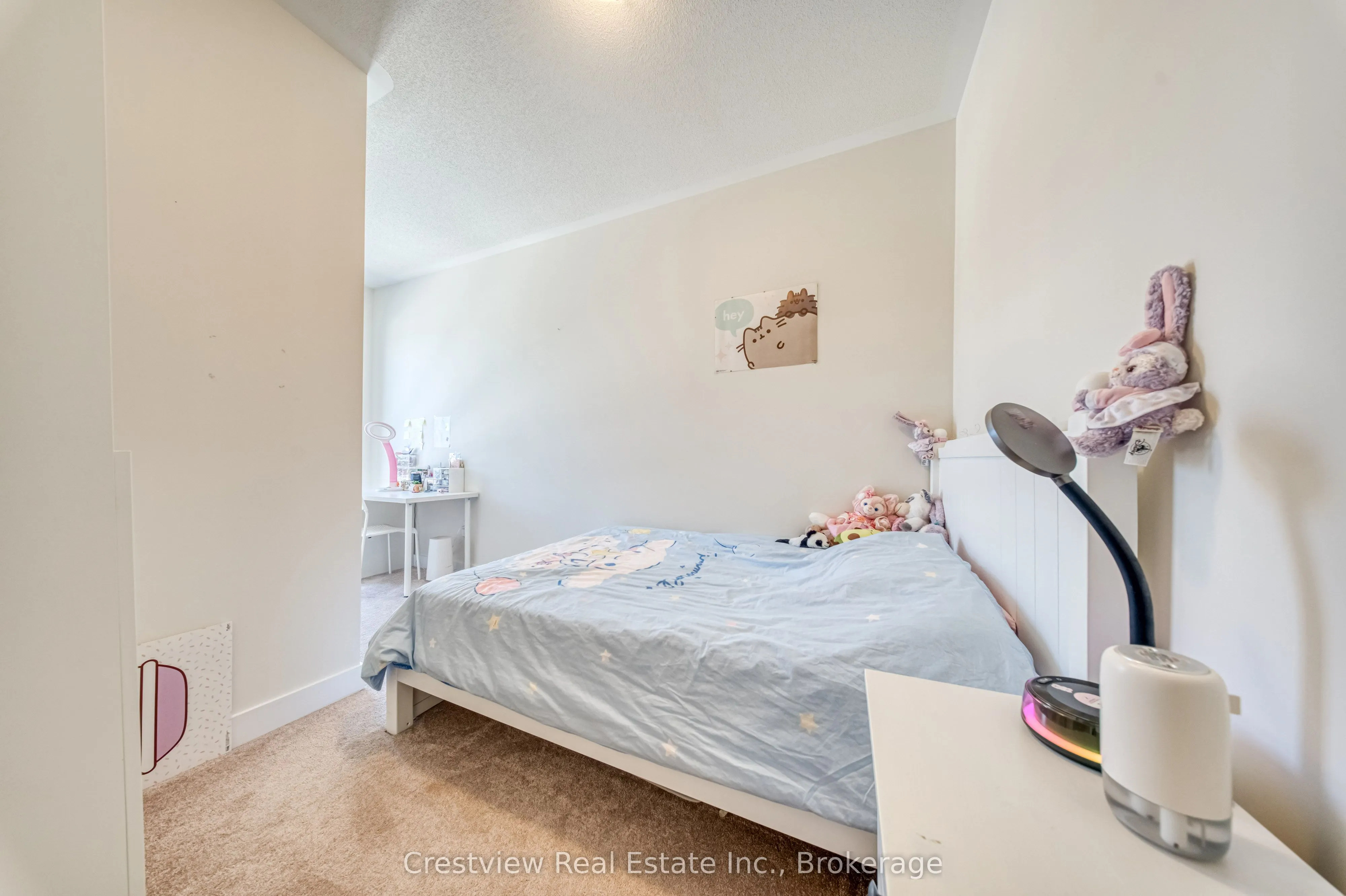84 Stauffer Crescent