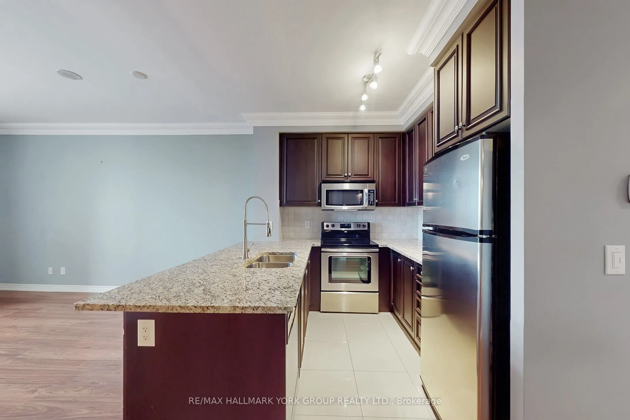 9245 Jane Street #1601