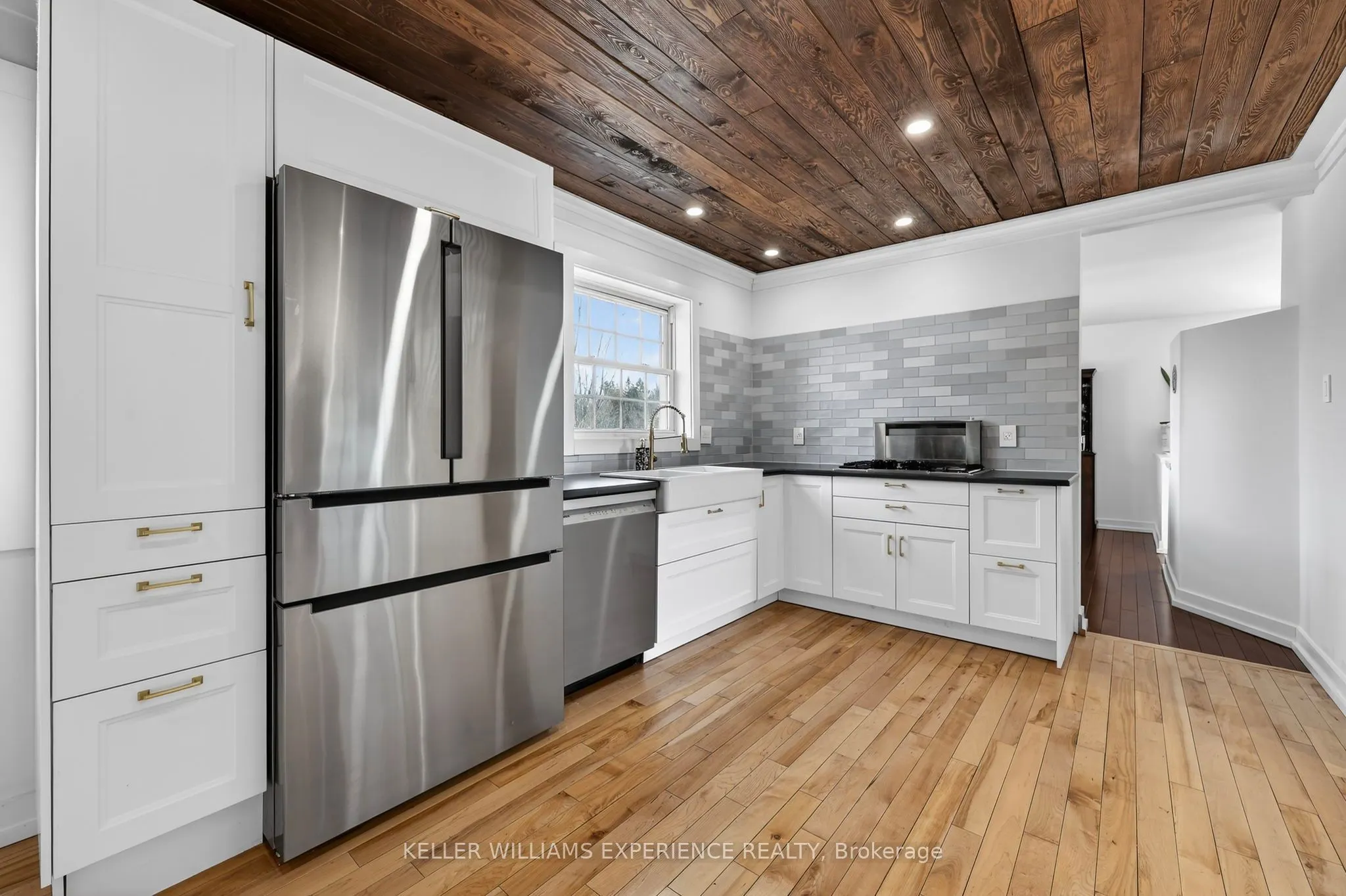 2 Algonquin Heights Court