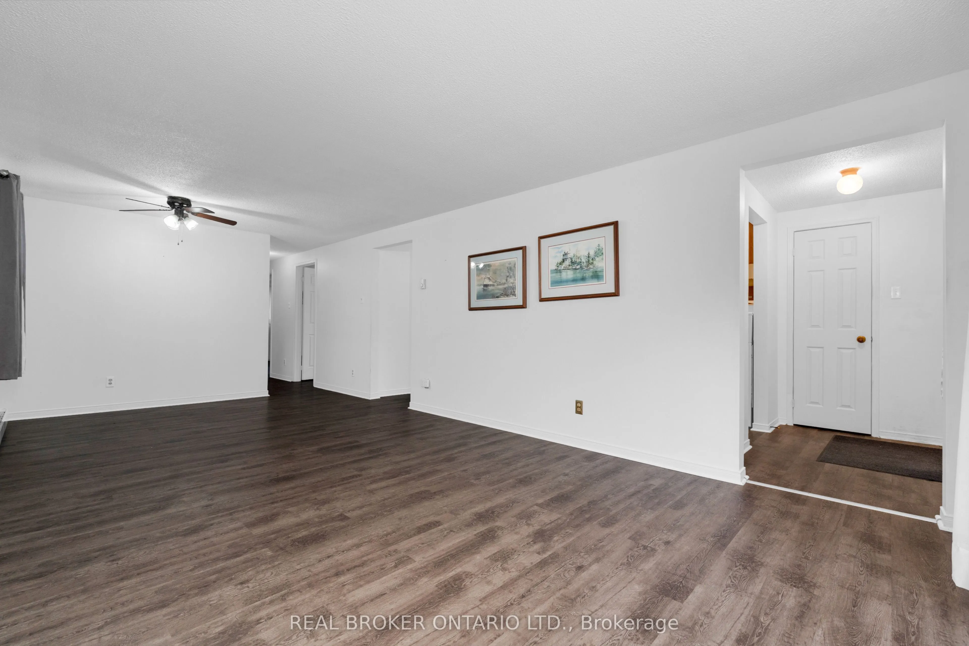8 Maple Leaf Terrace