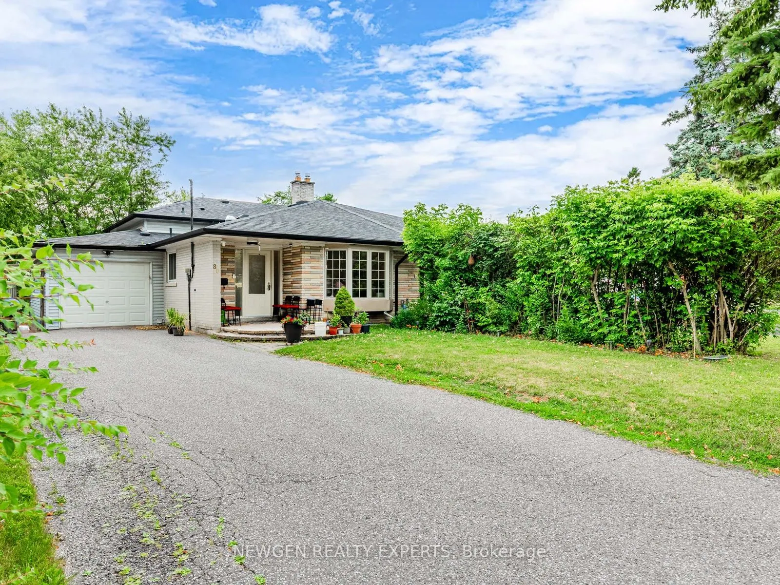 80 Sherwood Forest Drive
