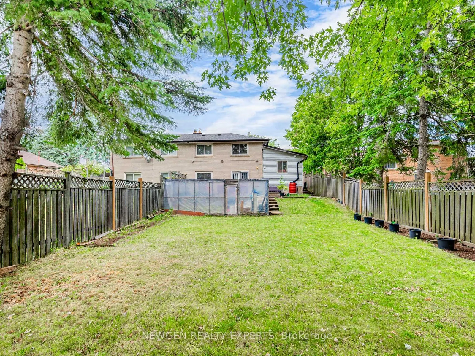 80 Sherwood Forest Drive