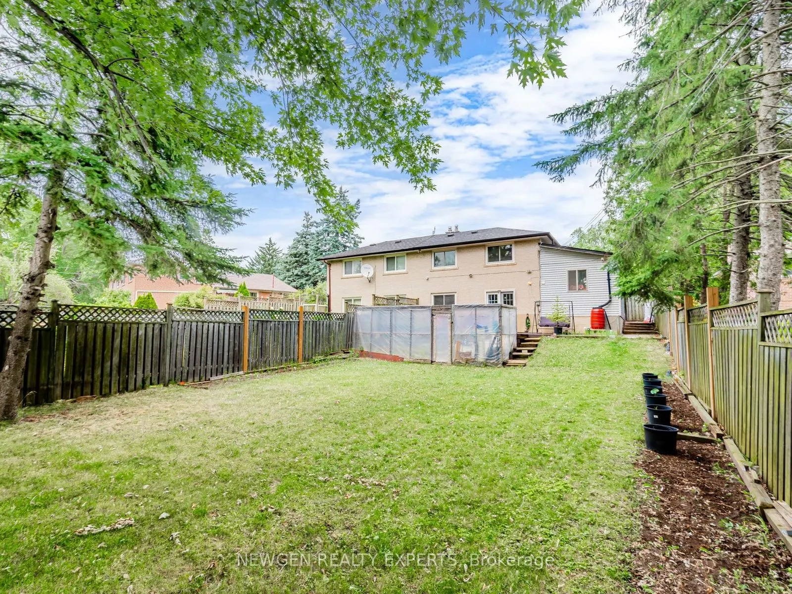 80 Sherwood Forest Drive