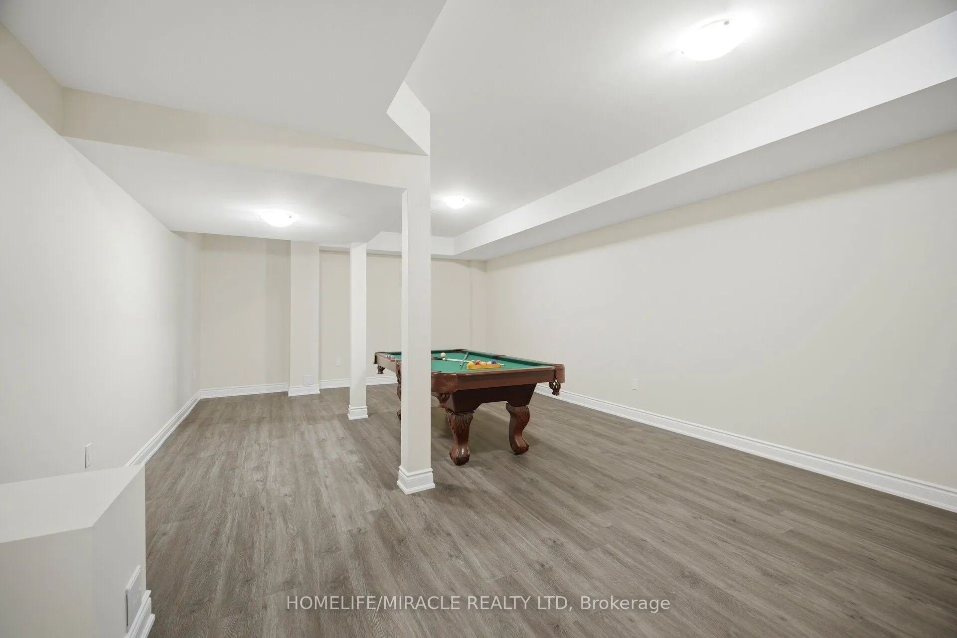 642 Barons Street