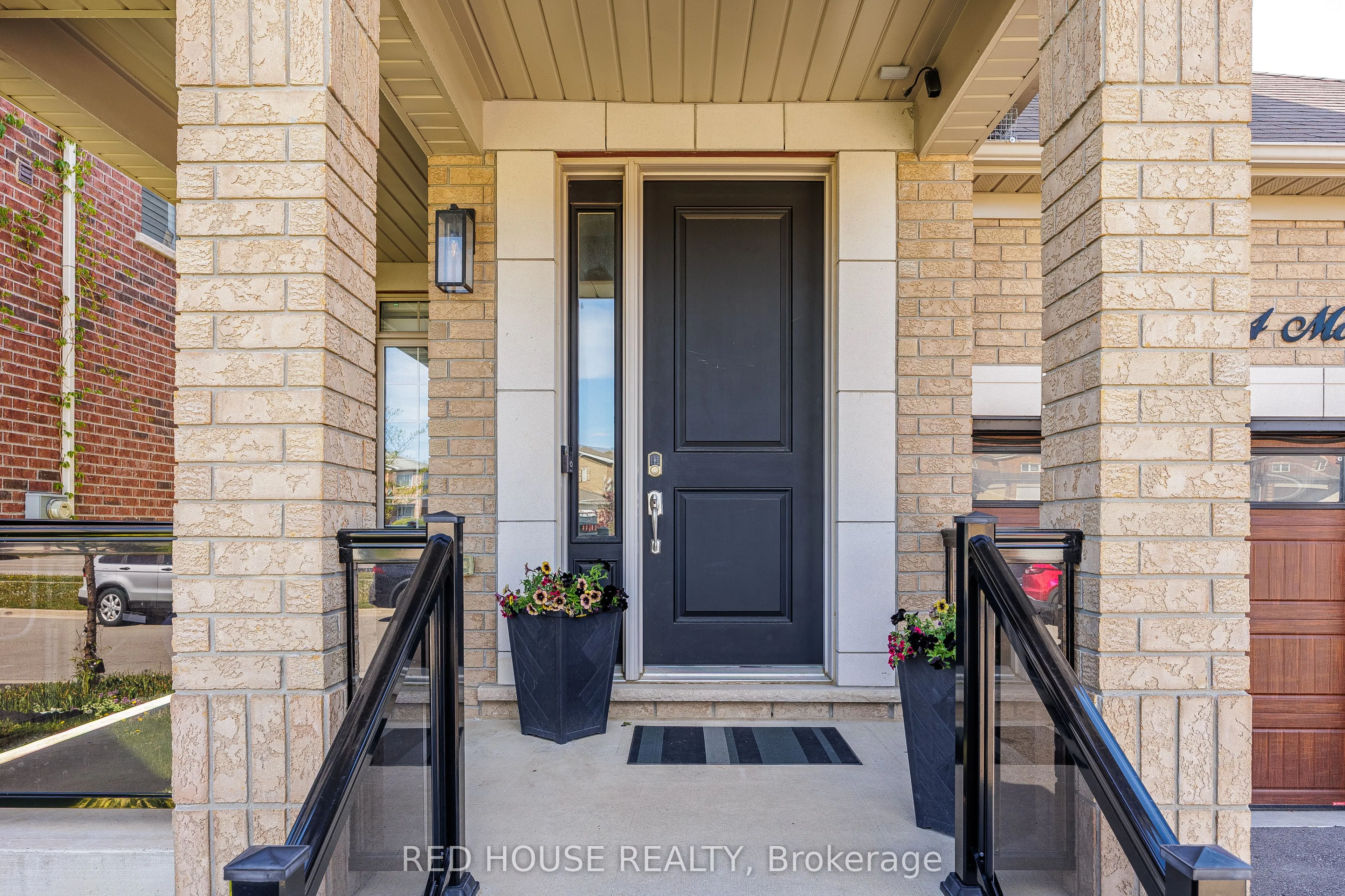 74 Mcdonnell Crescent