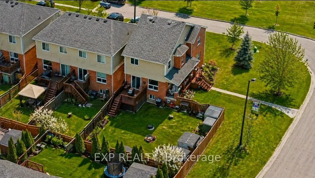 33 Wrendale Crescent