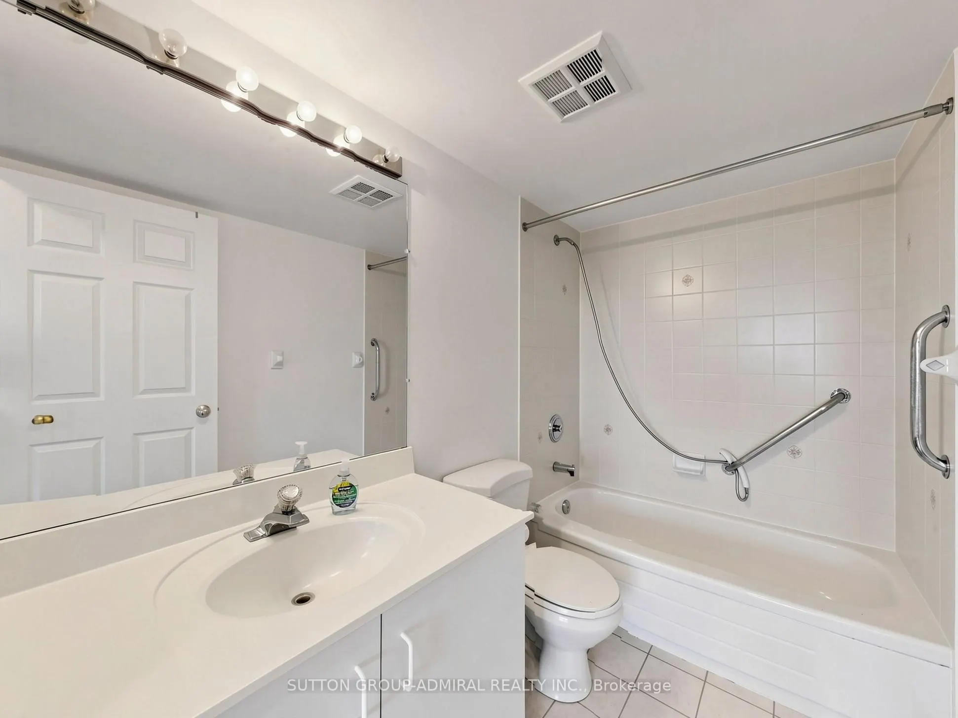 1 Emerald Lane #704