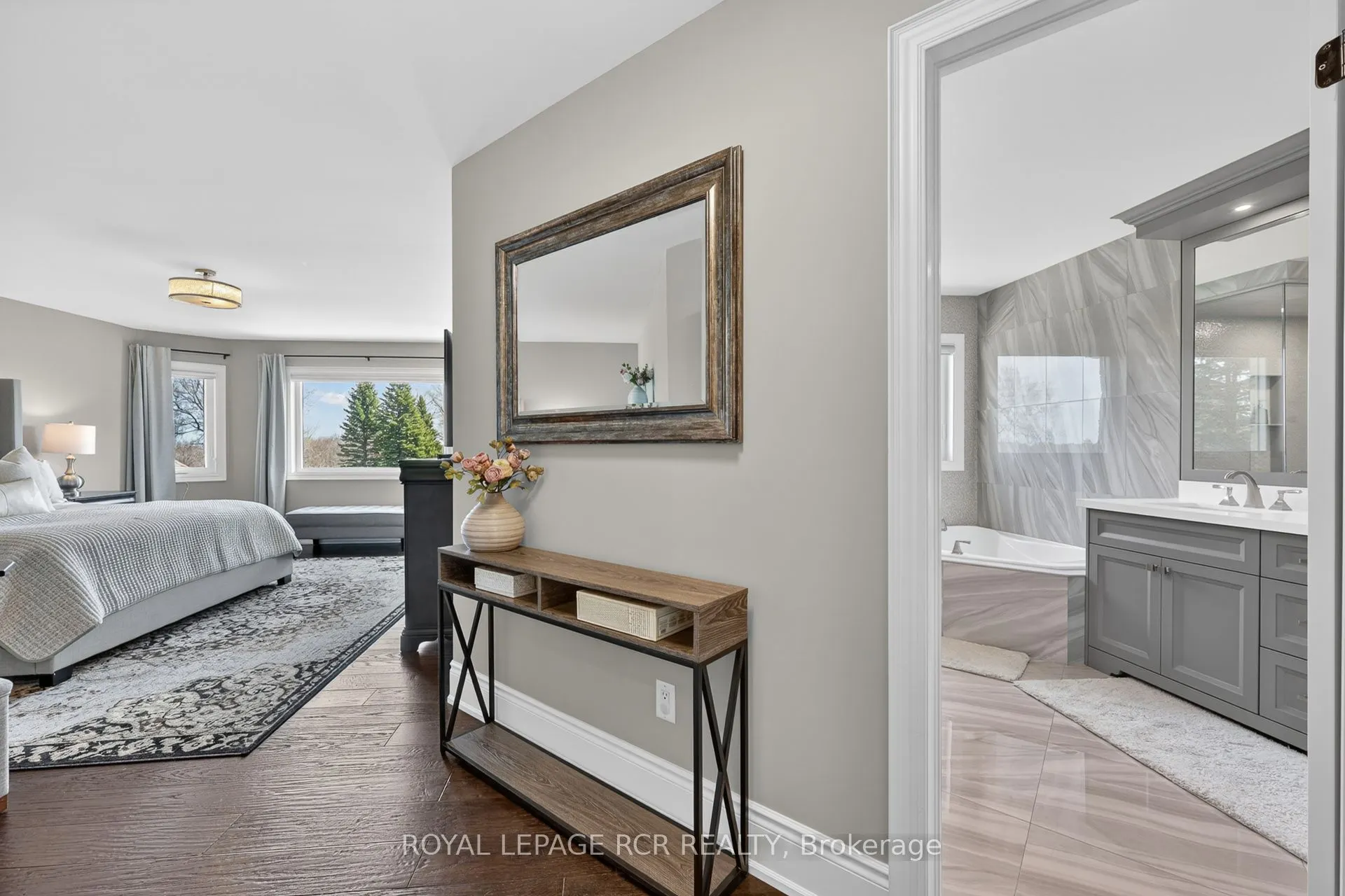 14 Emerald Heights Drive