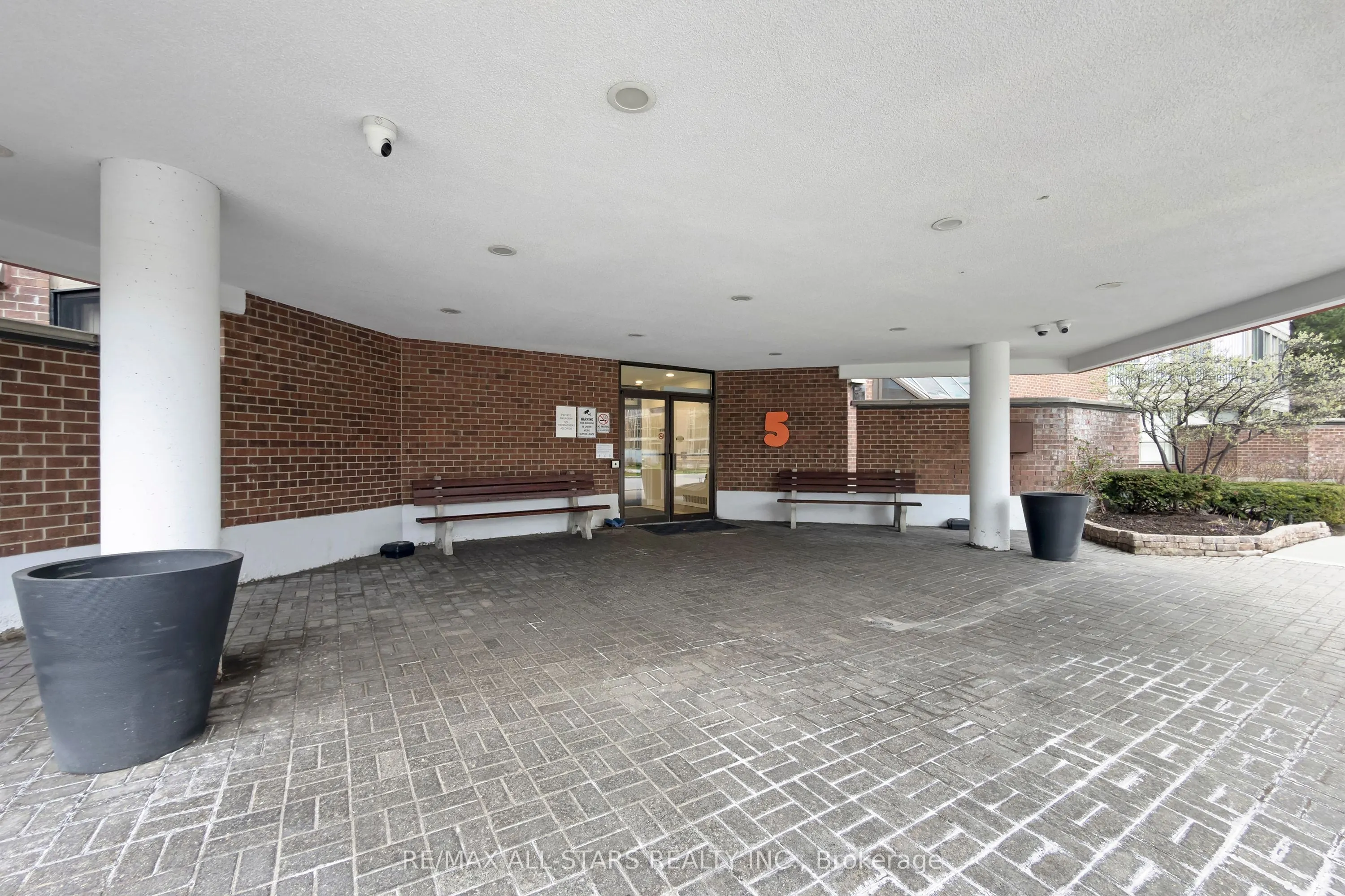 5 Weldrick Road W #506