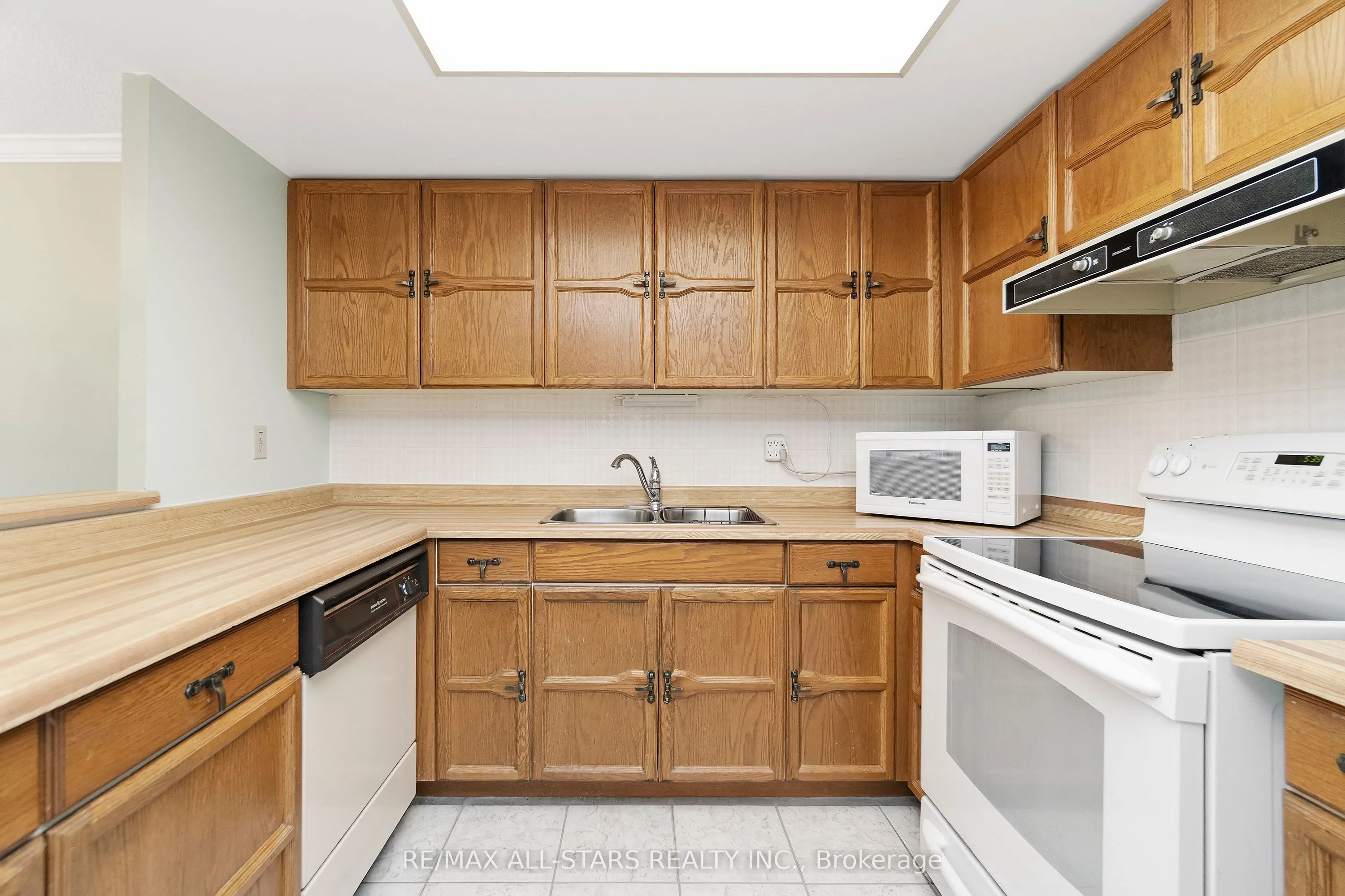 5 Weldrick Road W #506
