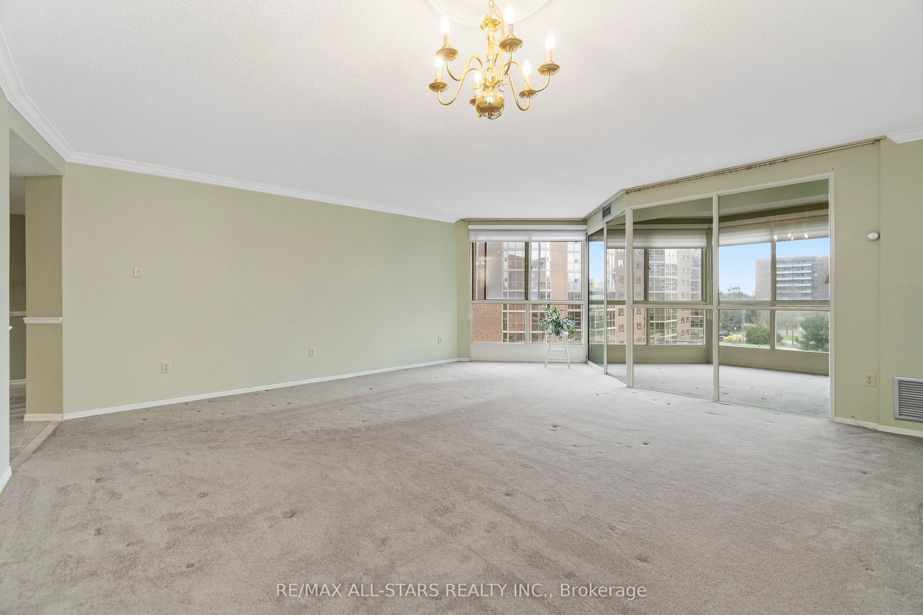5 Weldrick Road W #506