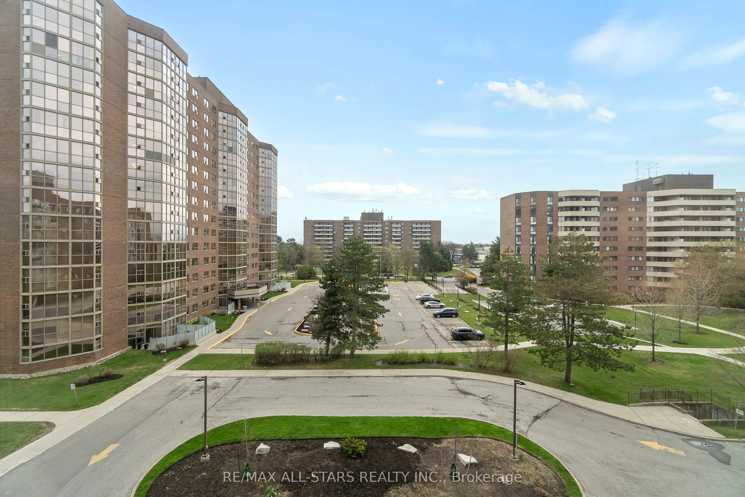 5 Weldrick Road W #506