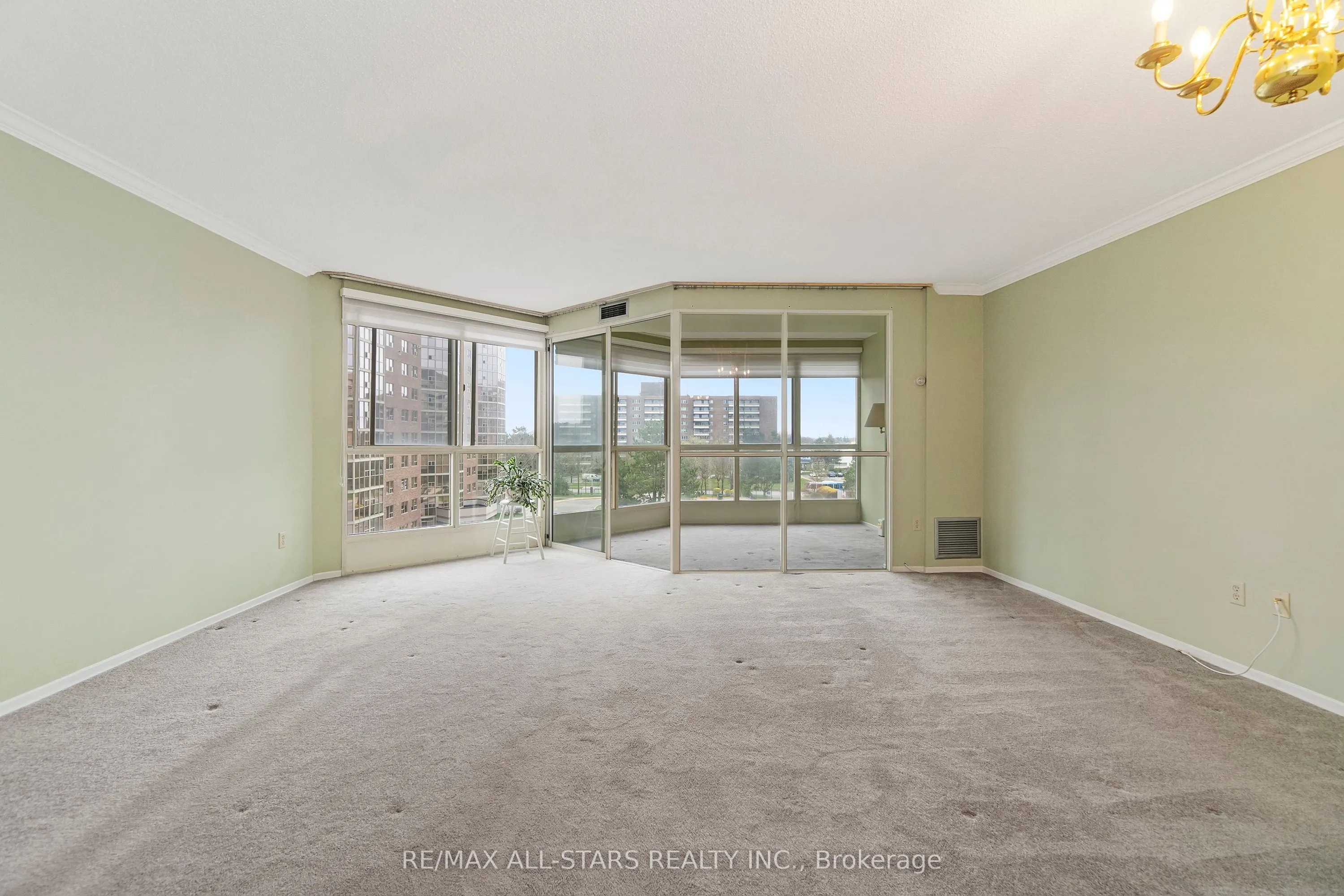 5 Weldrick Road W #506