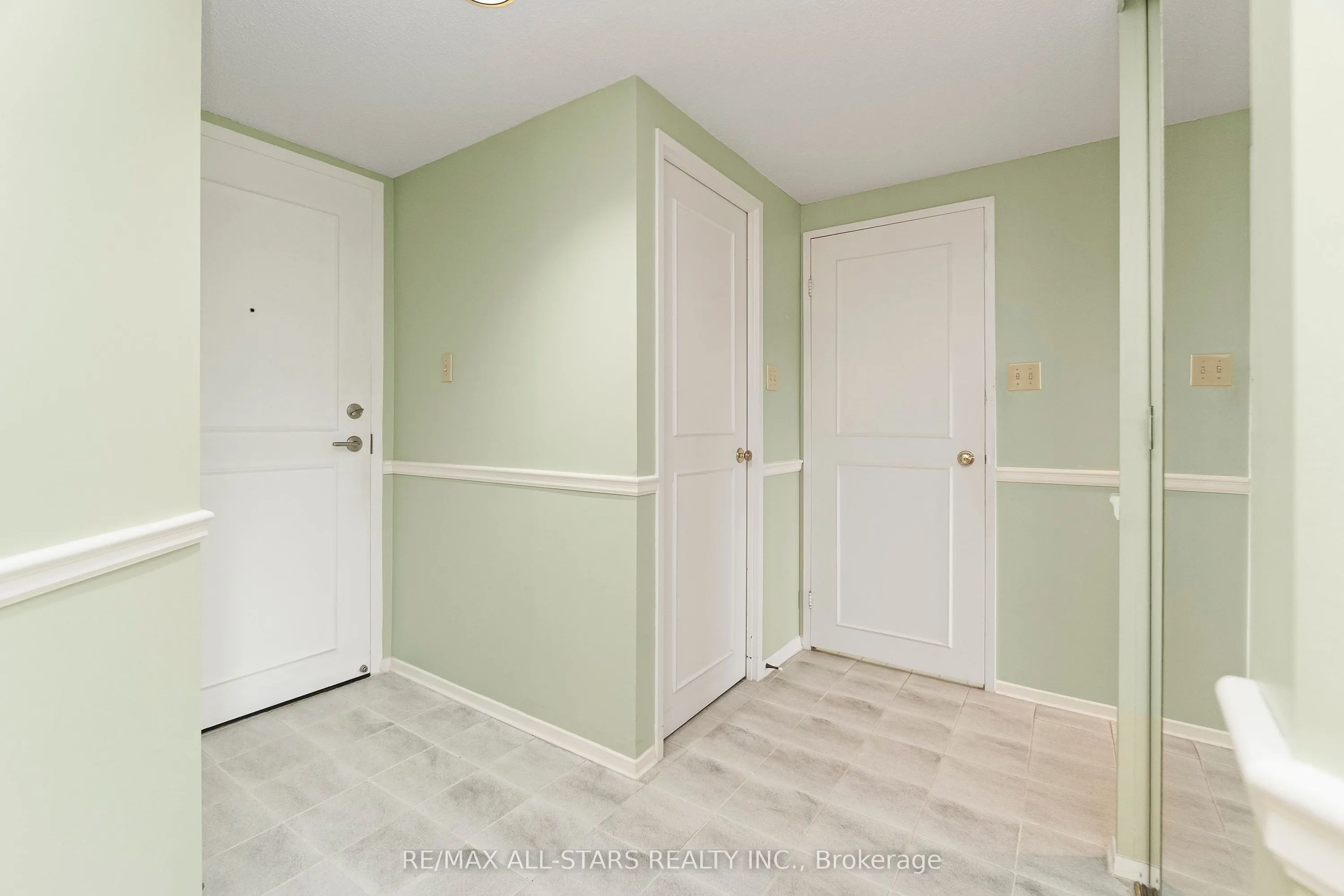5 Weldrick Road W #506