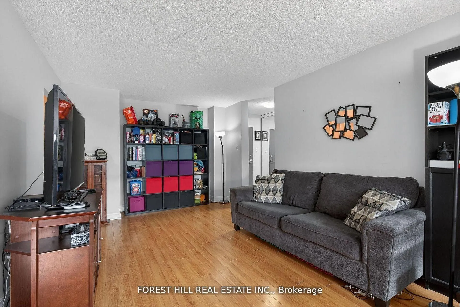 180 DUDLEY Avenue #302