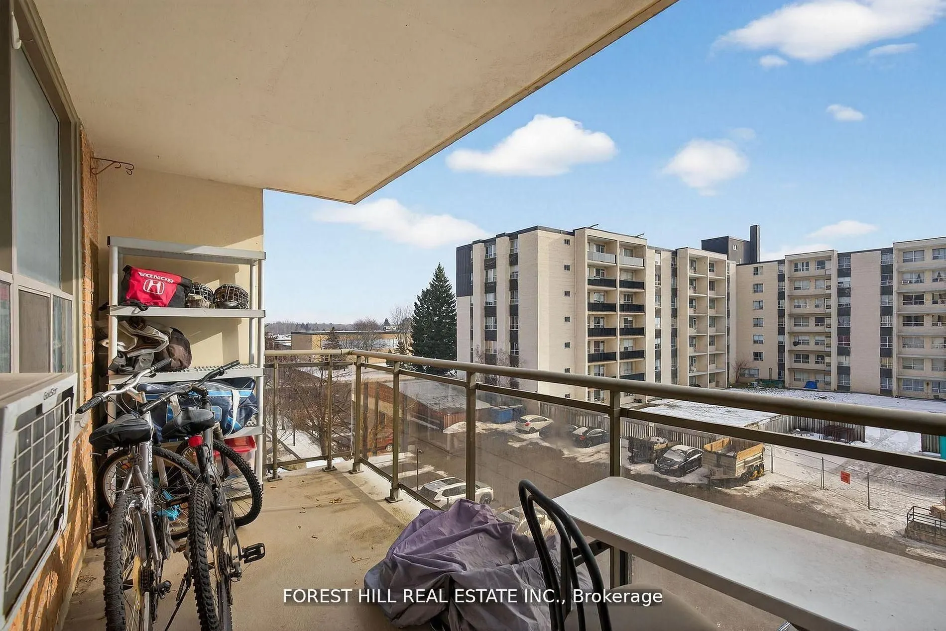 180 DUDLEY Avenue #302