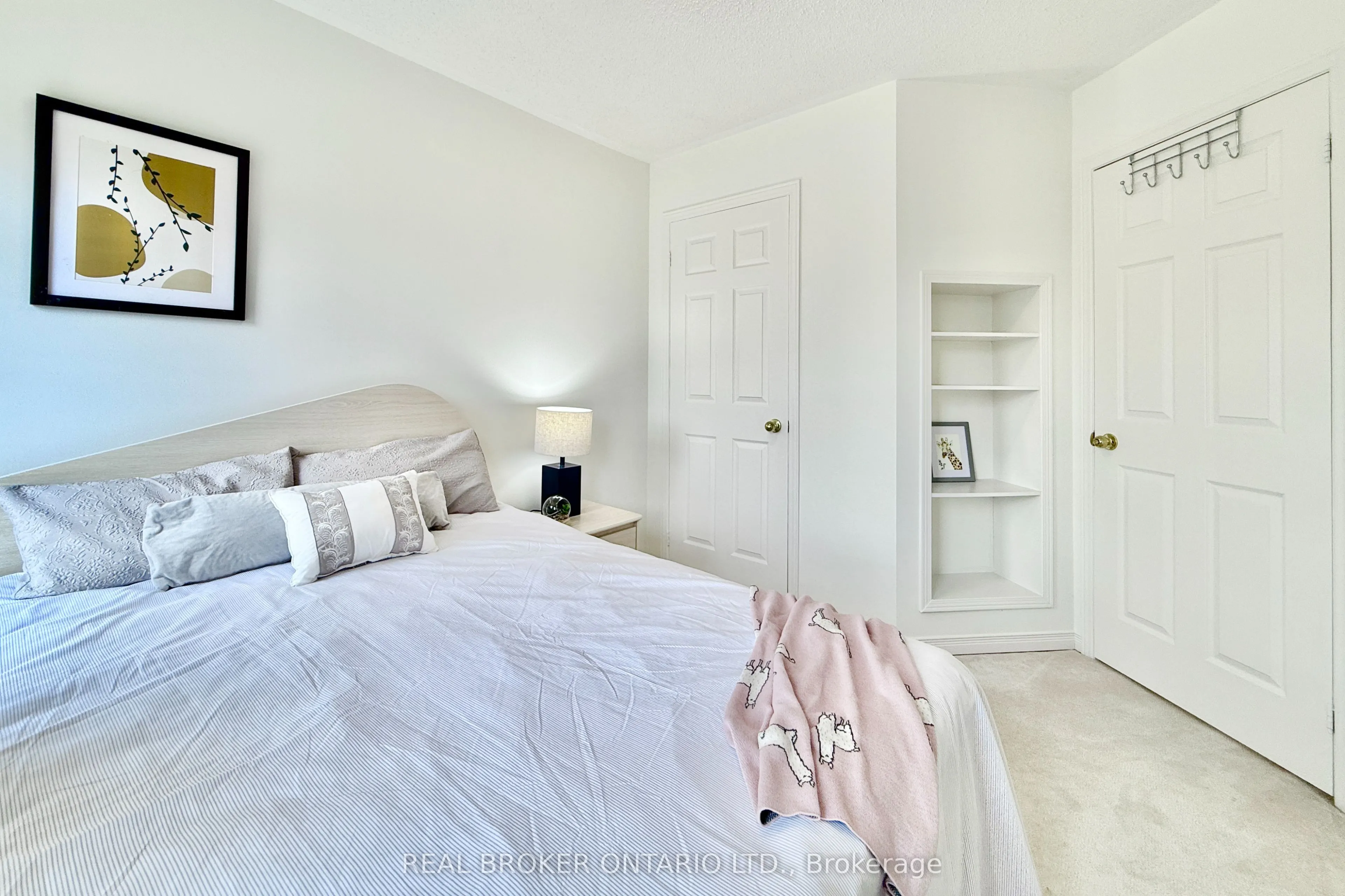 30 Little Angel Road
