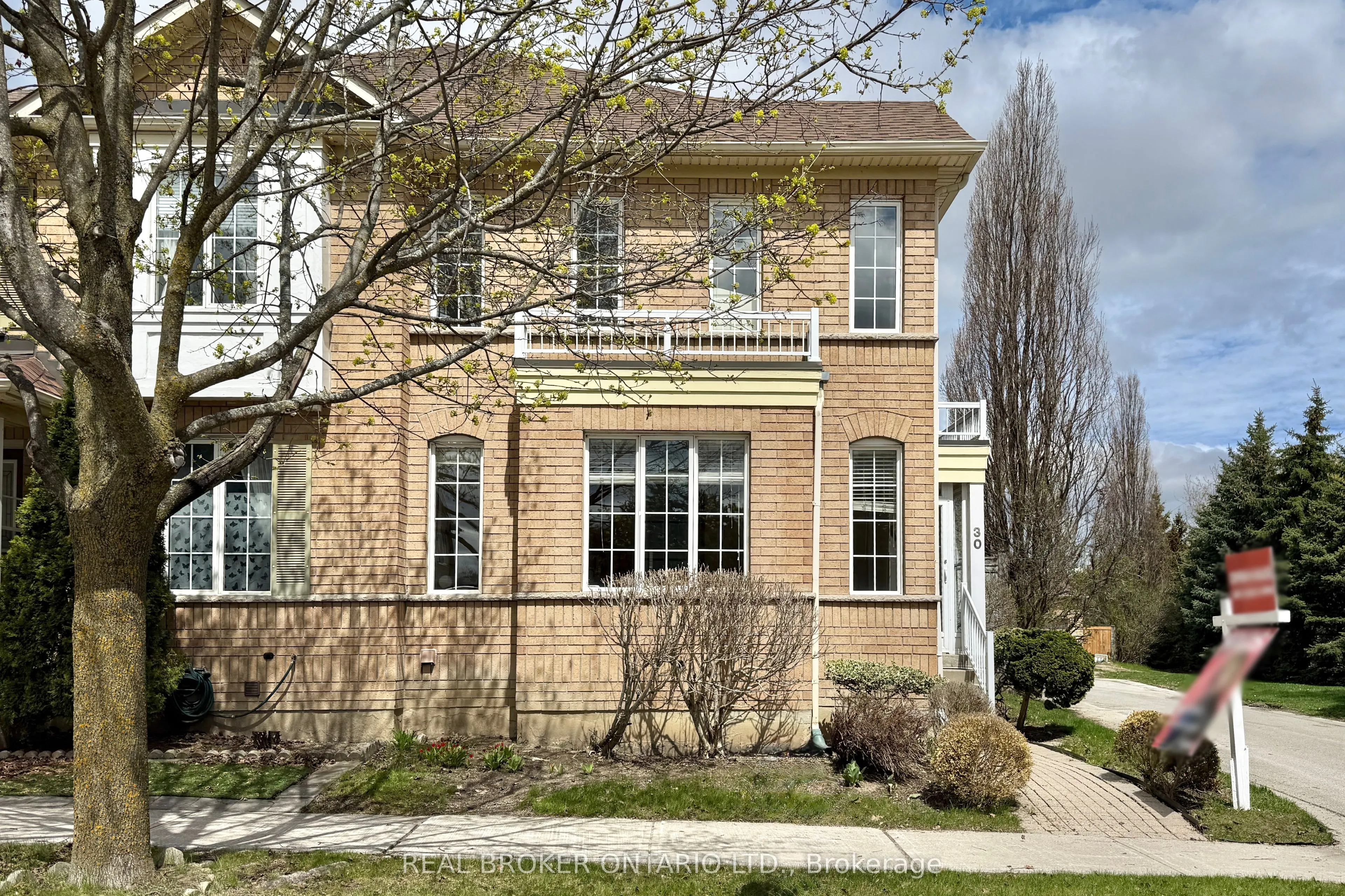 30 Little Angel Road