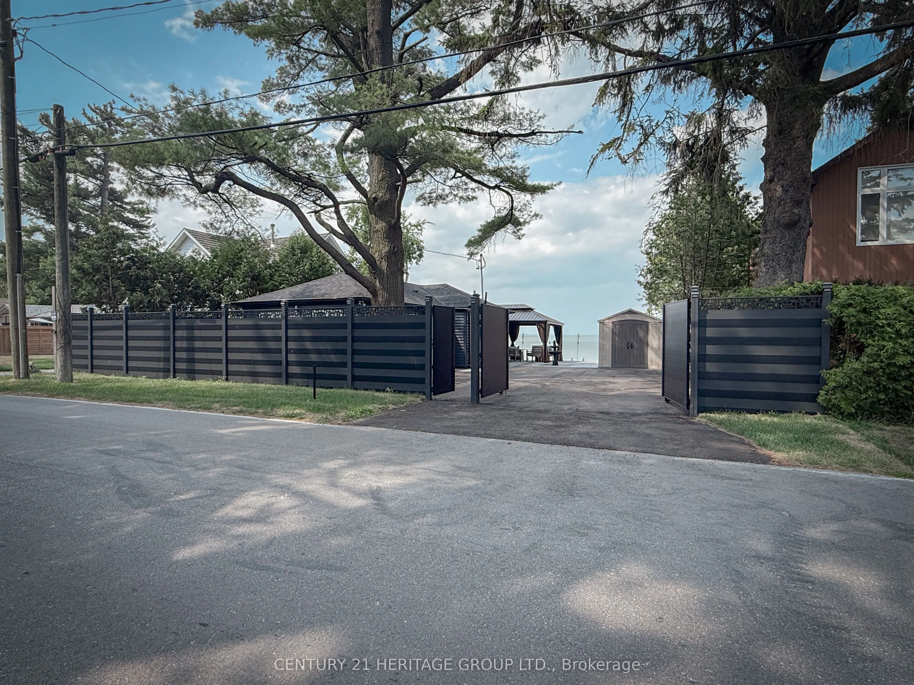110 Hedge Road
