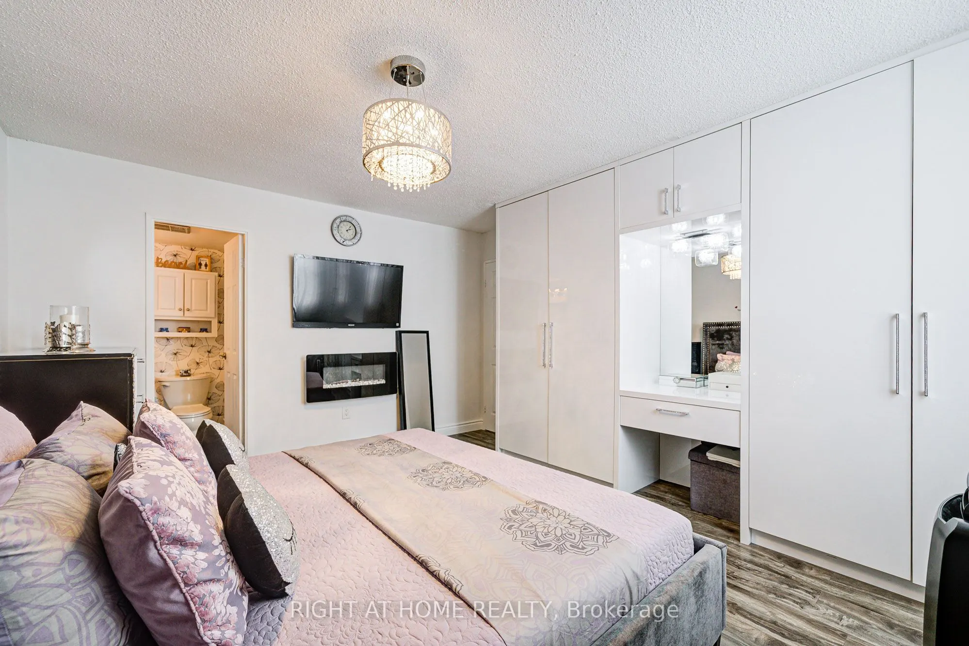 180 Dudley Avenue #607