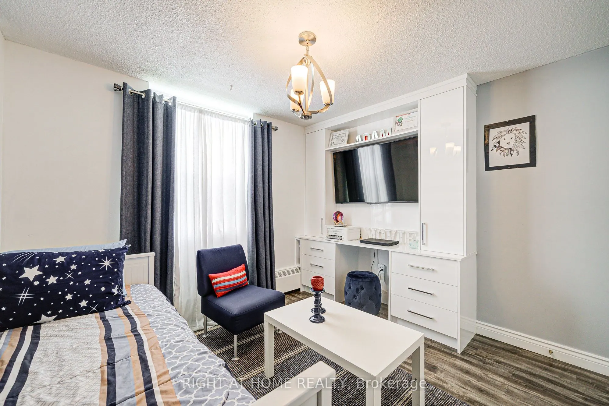 180 Dudley Avenue #607