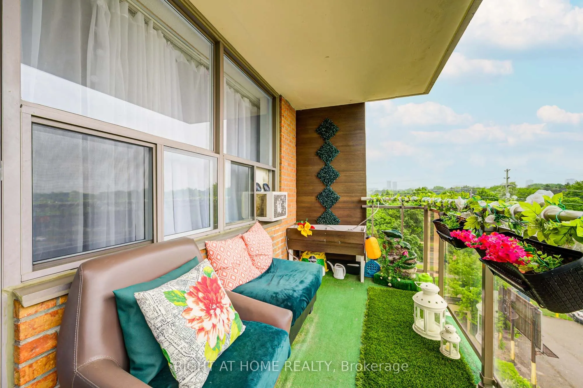 180 Dudley Avenue #607
