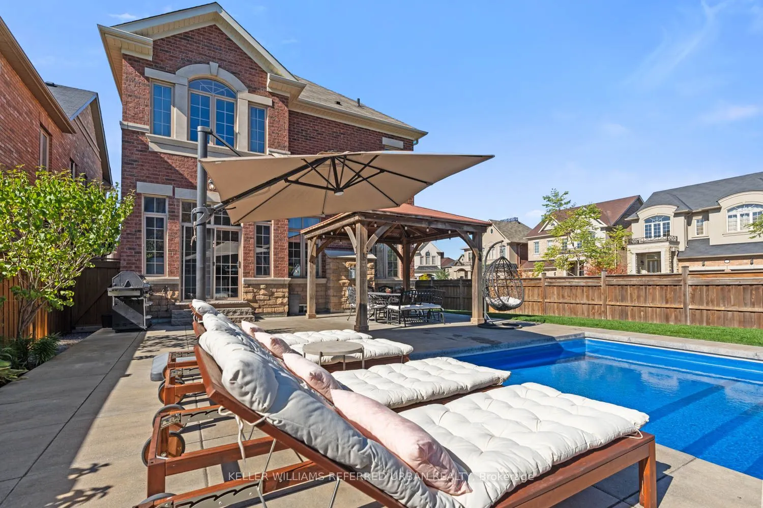 79 Chaiwood Court
