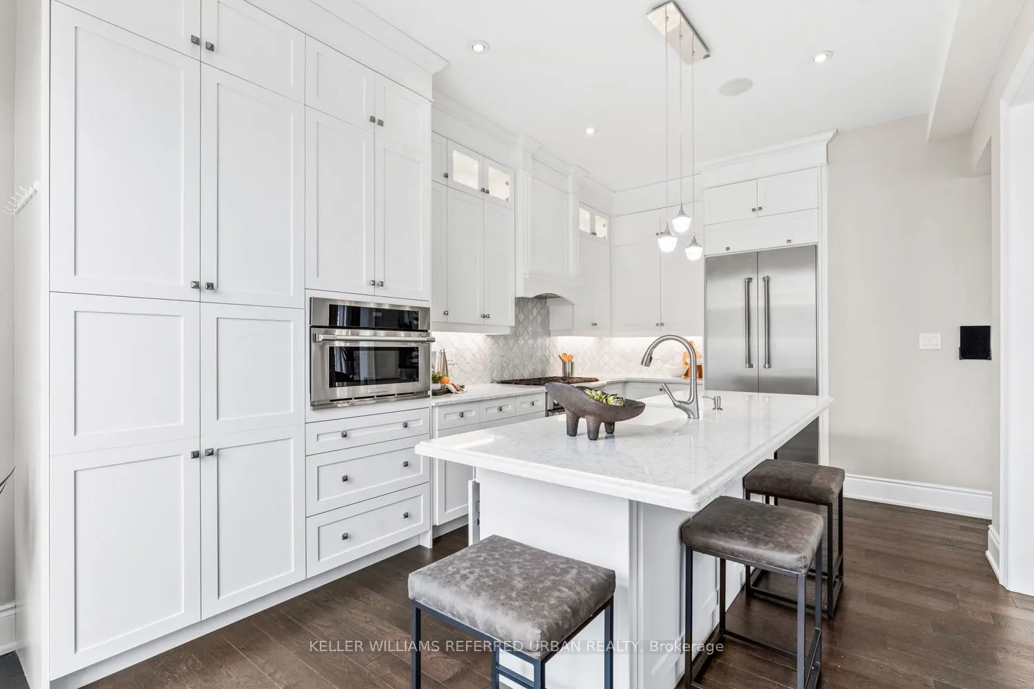 79 Chaiwood Court