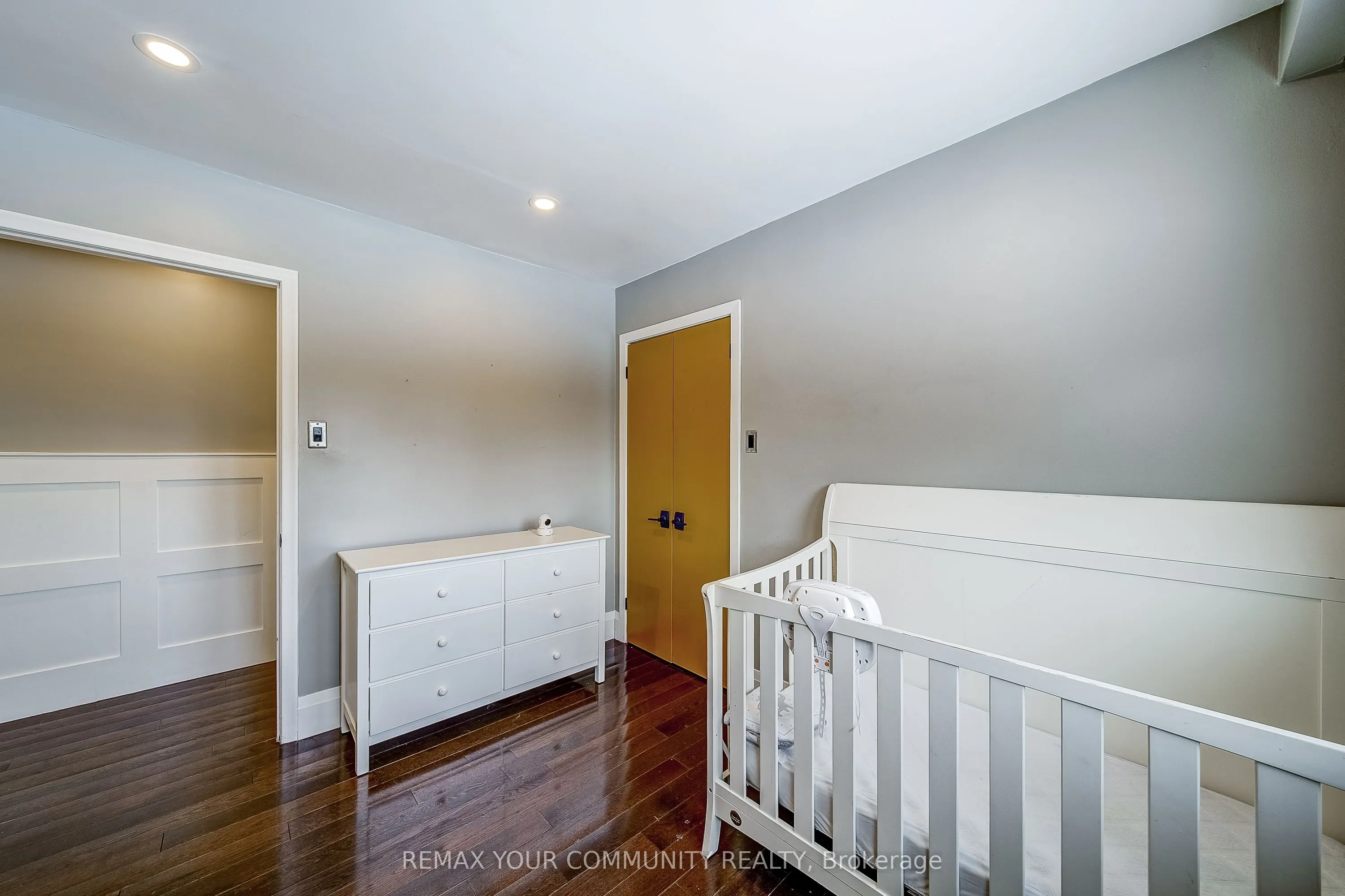 3433 Mount Albert Road