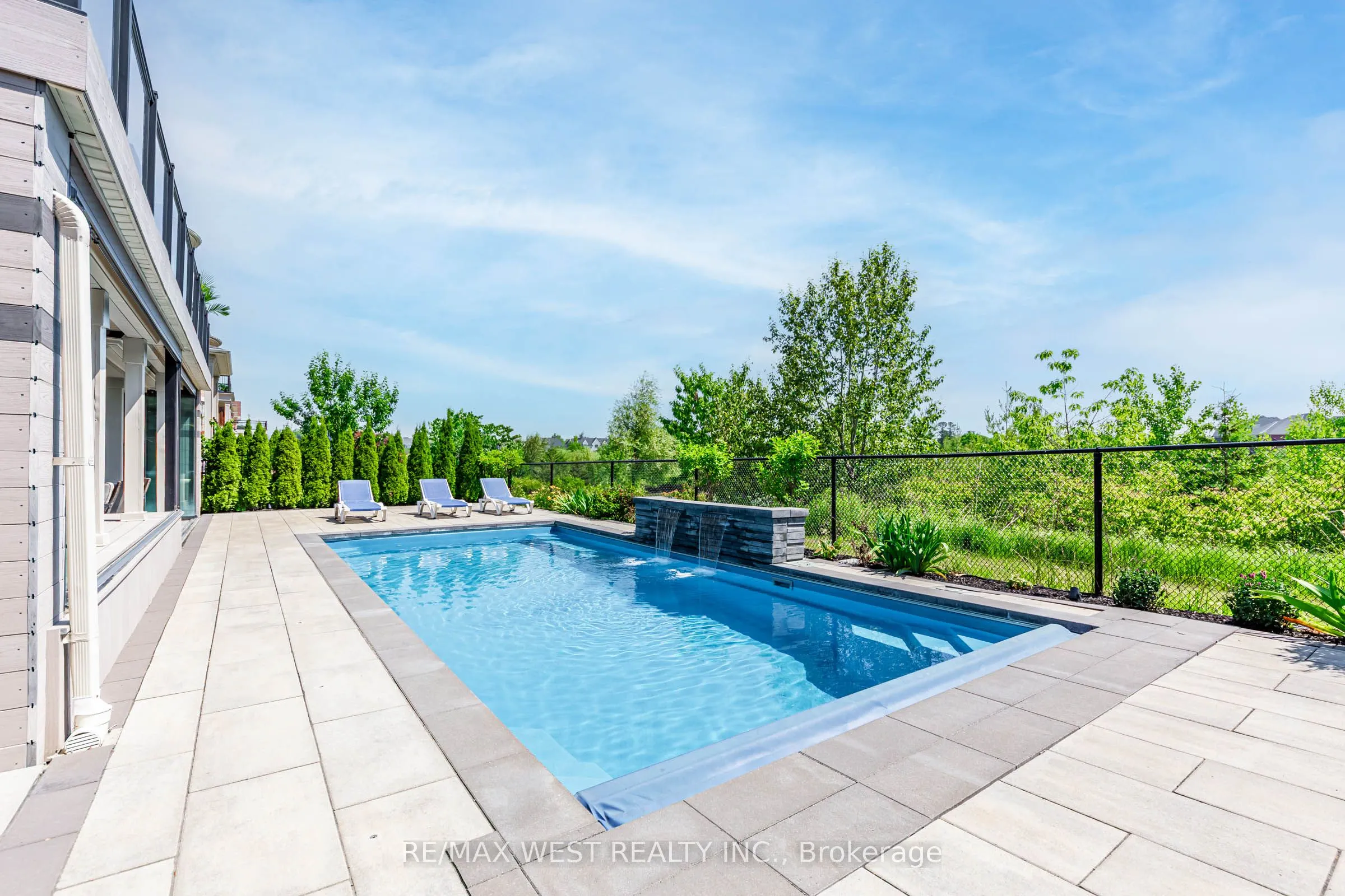 175 Woodgate Pines Drive