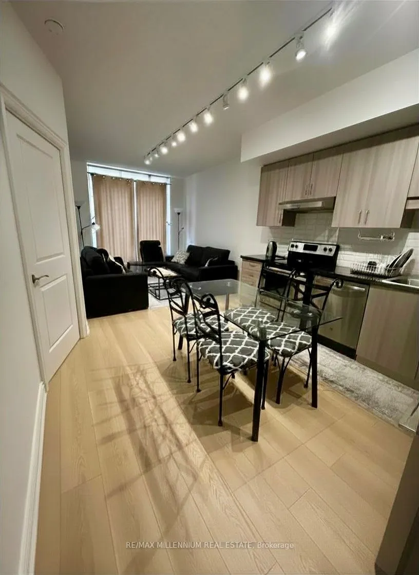 89 South Town Centre Boulevard #803
