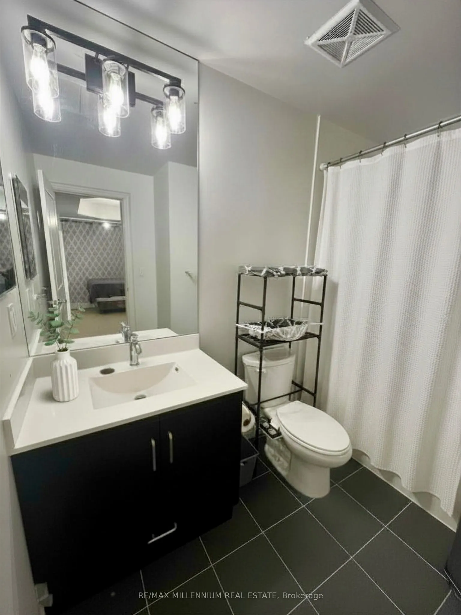 89 South Town Centre Boulevard #803