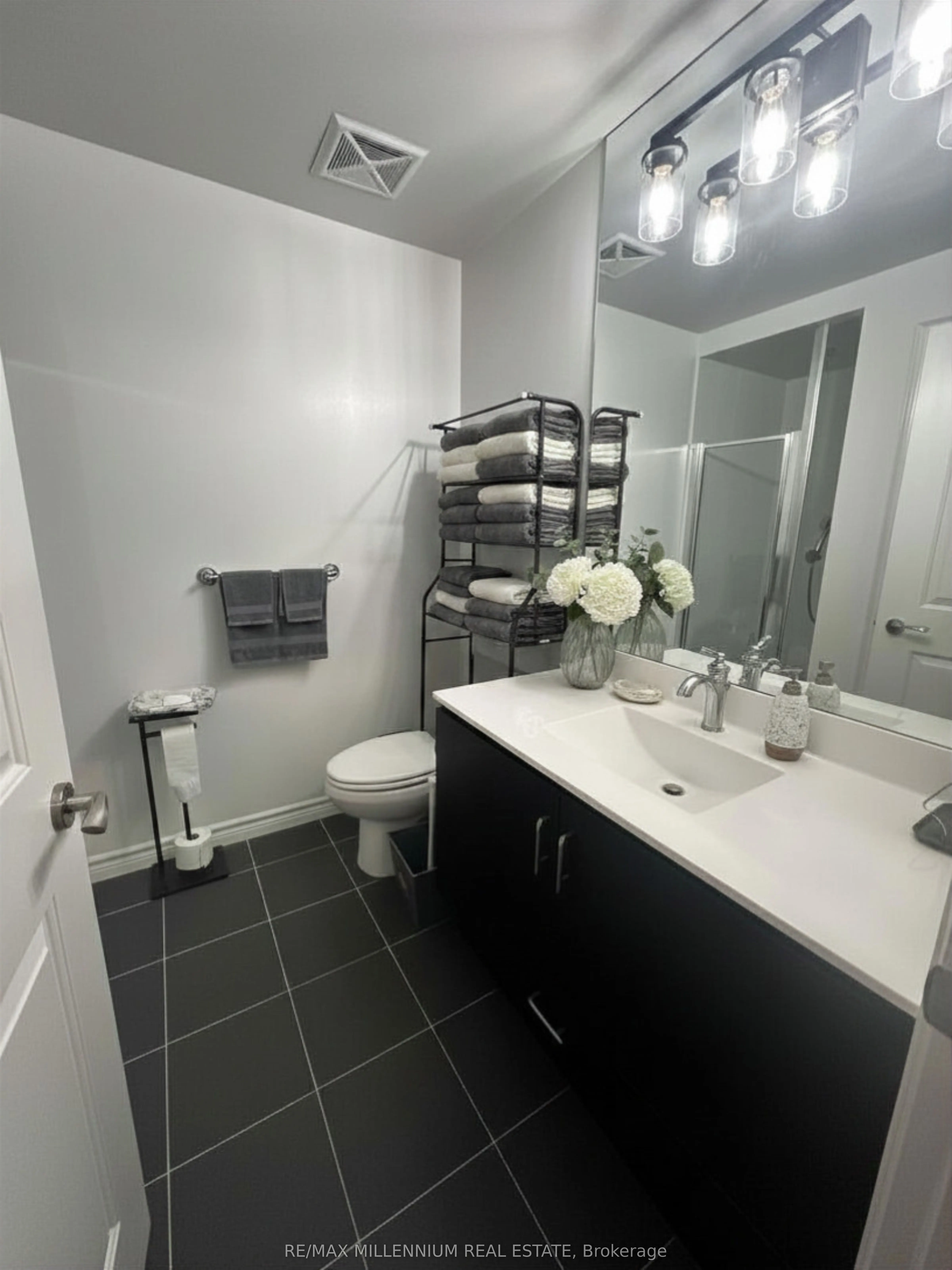 89 South Town Centre Boulevard #803
