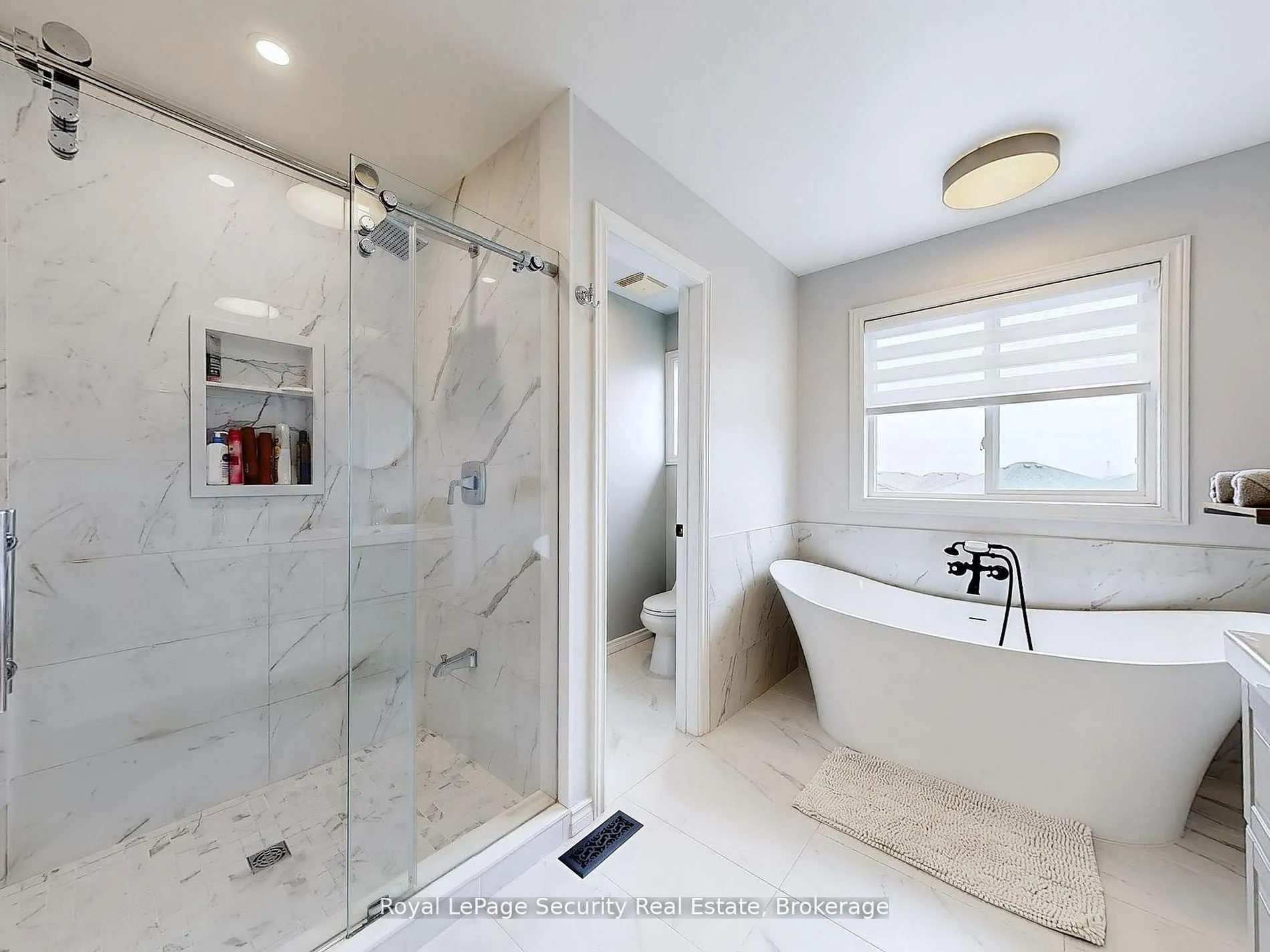 128 Daiseyfield Crescent