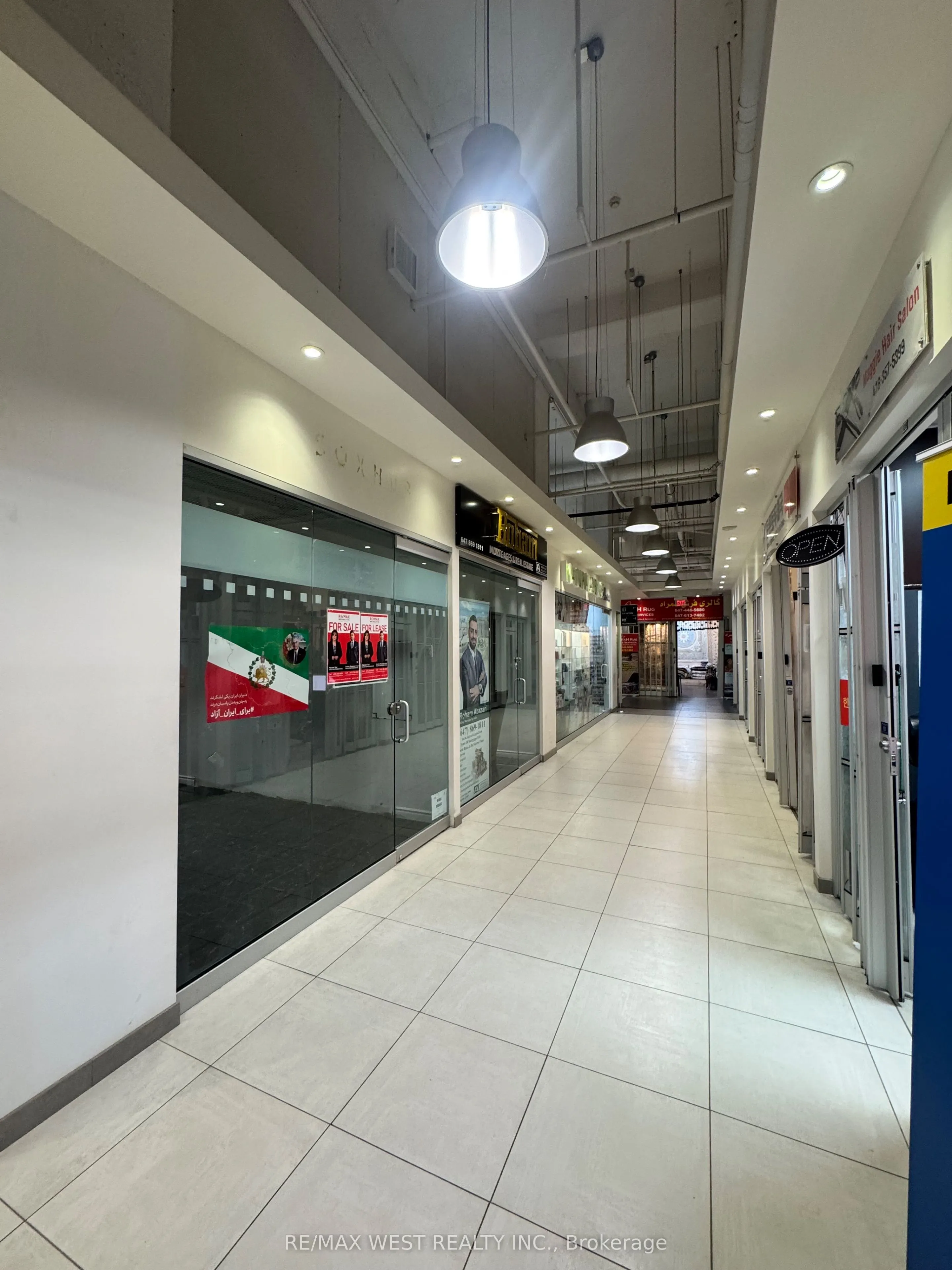 7181 Yonge Street #94