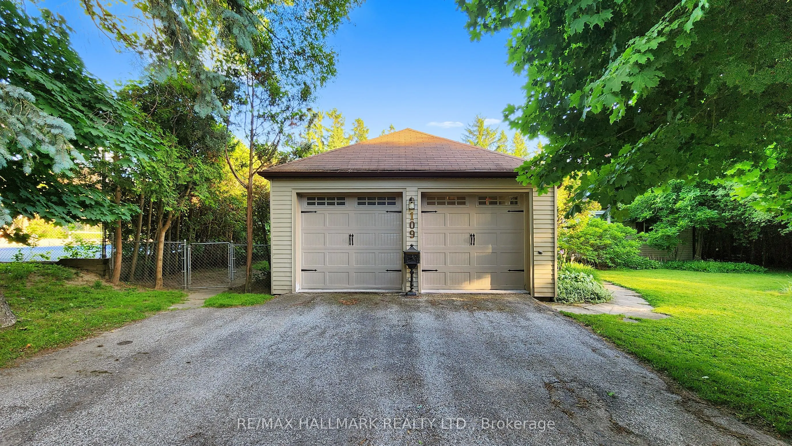 109 Highland Lane