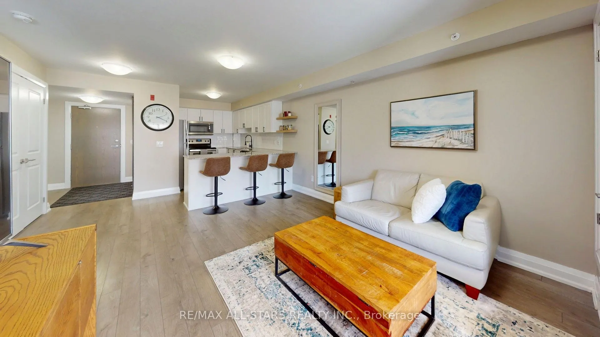 481 Rupert Avenue #203